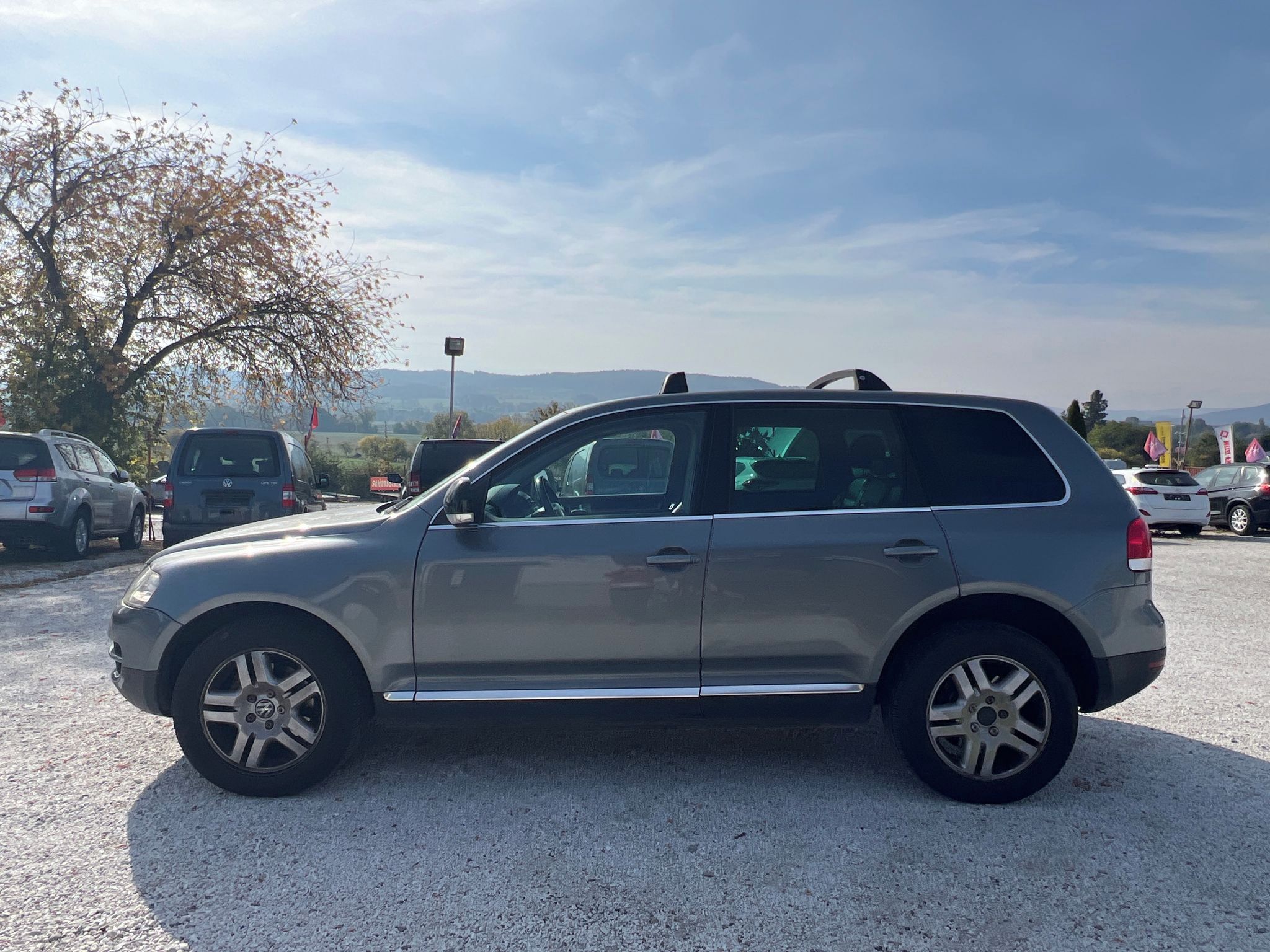 Volkswagen Touareg, 3.0 TDI V6 4x4 - fotka 4