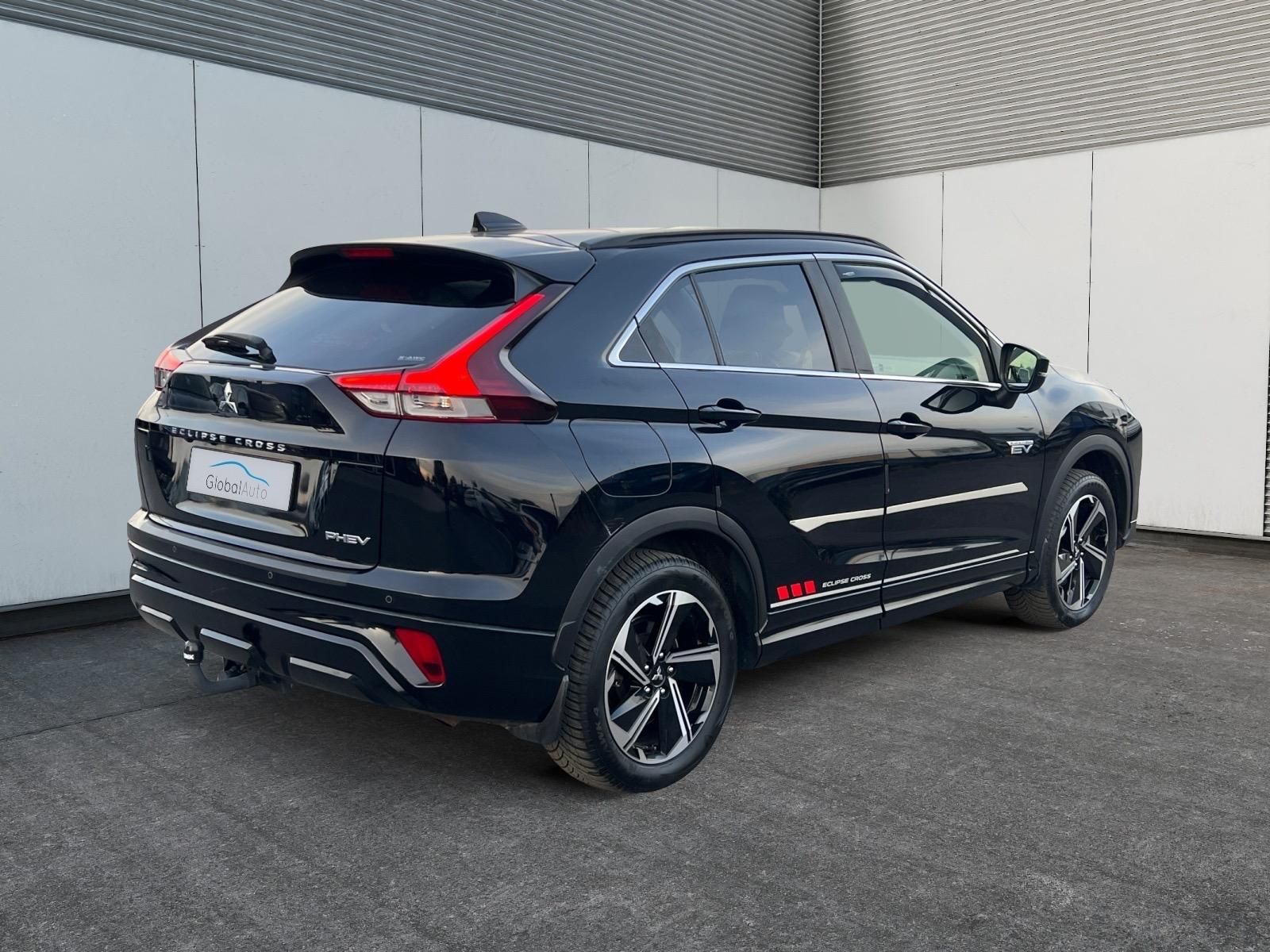 Mitsubishi Eclipse Cross, INSTYLE 2.4 PHEV TAŽNÝ DPH CZ - fotka 5