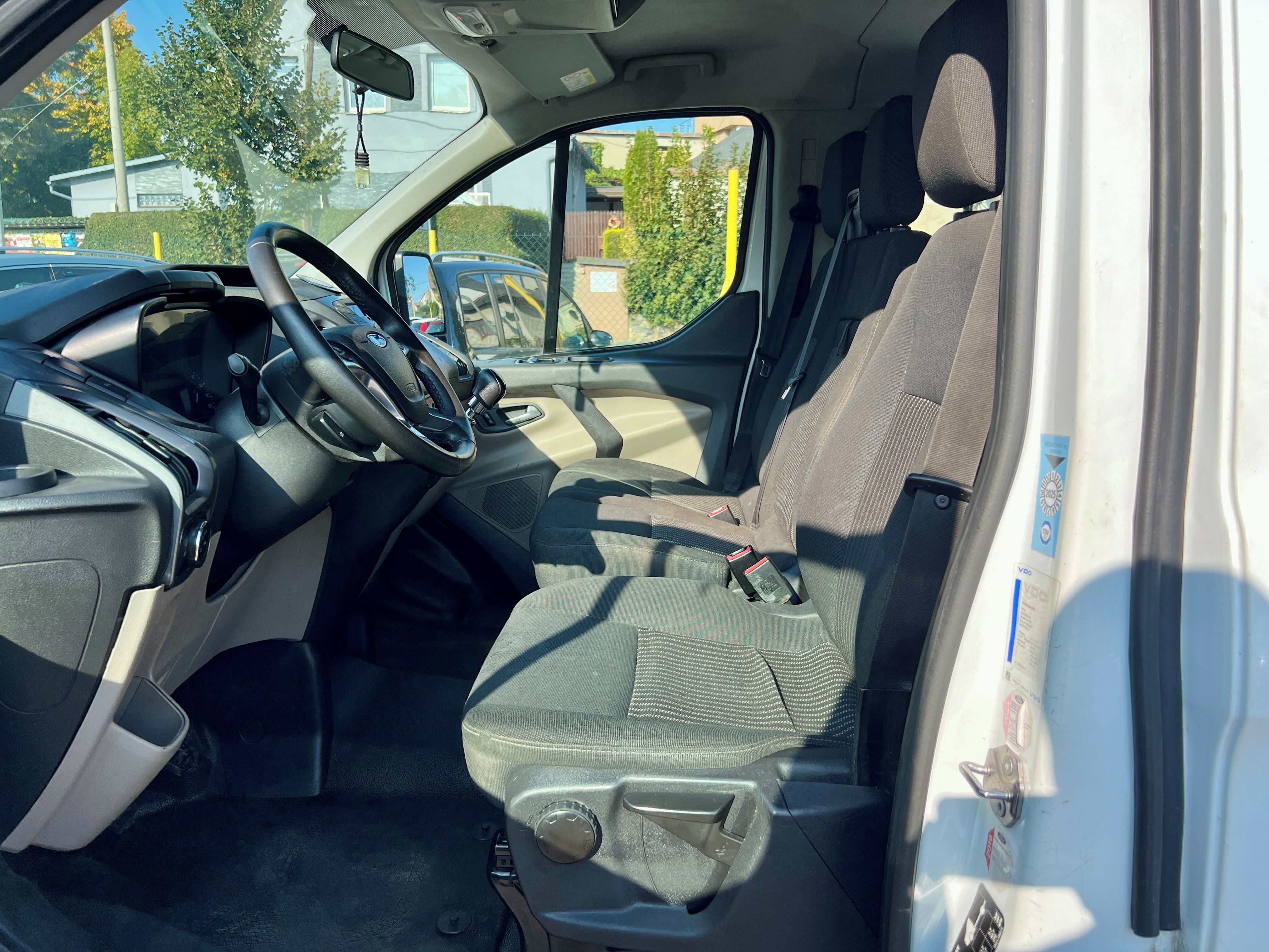 Ford Transit Custom, 2.0d 6 míst,Sortimo,PoServisu - fotka 6