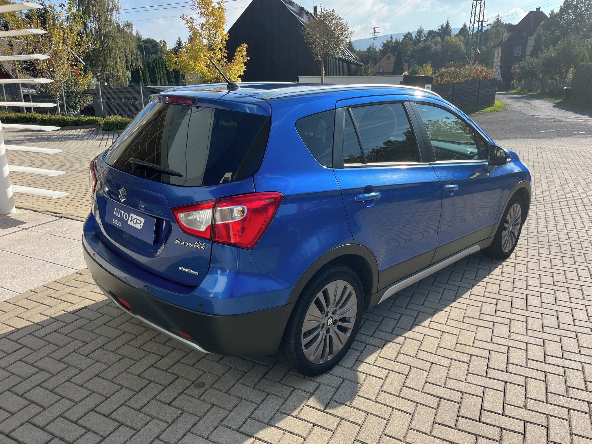 Suzuki SX4 S-Cross, 1.6 VVT 88kW 4x4 Premium - fotka 6