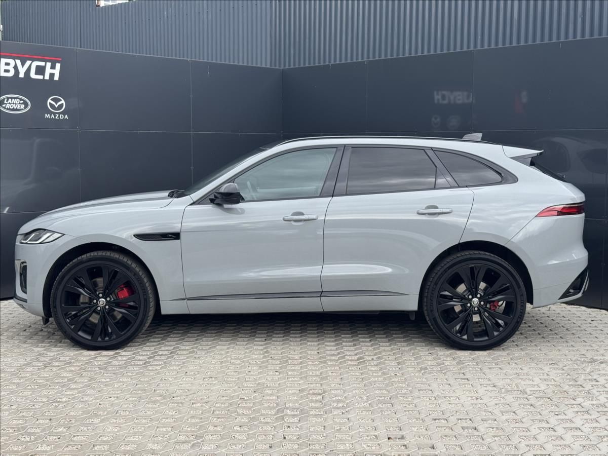 Jaguar F-Pace, 3,0 D300 R-Dynamic SE AT ČR DP - fotka 5