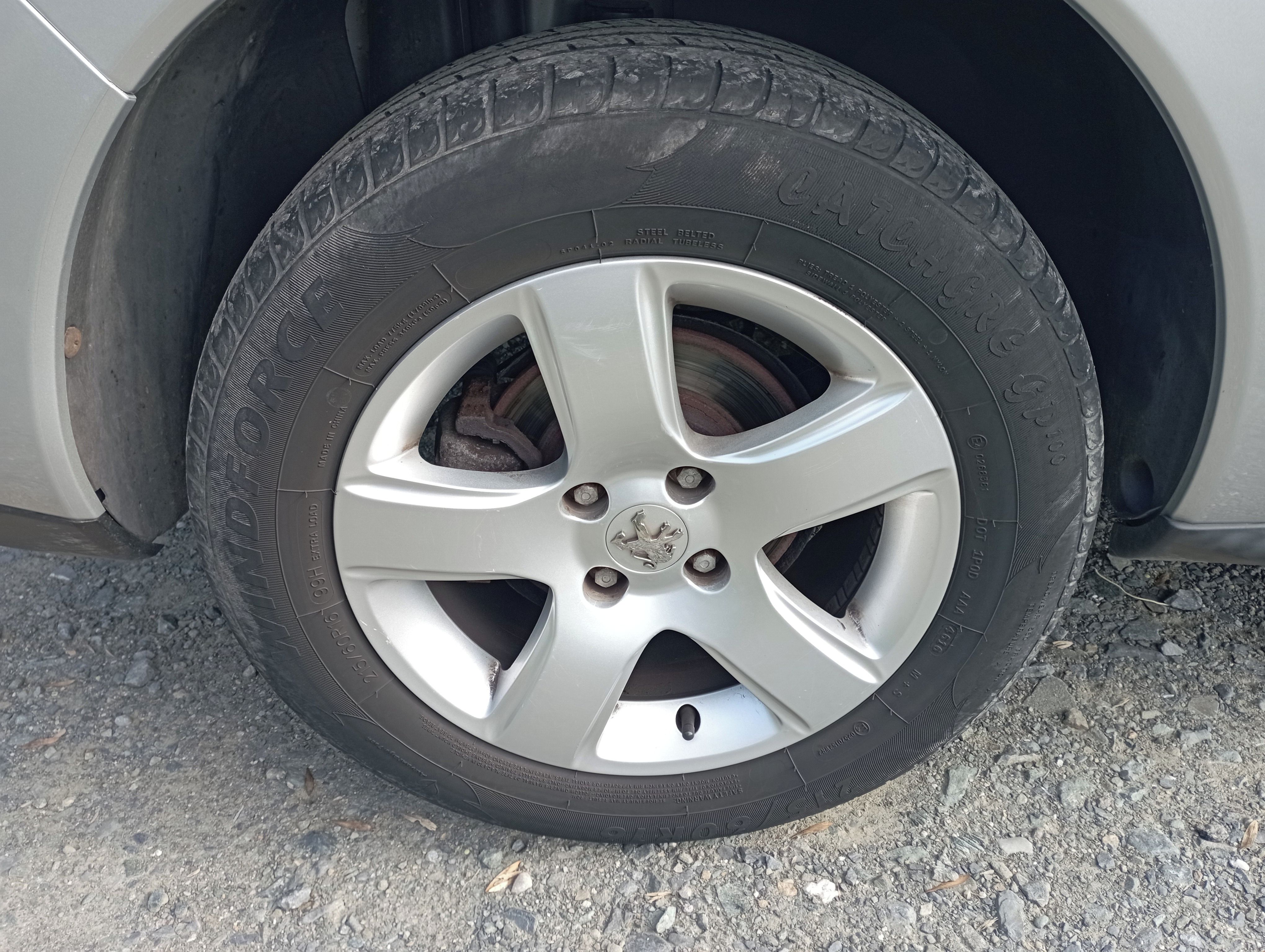Peugeot 3008, 1,6HDi, tažné, navigace... - fotka 6
