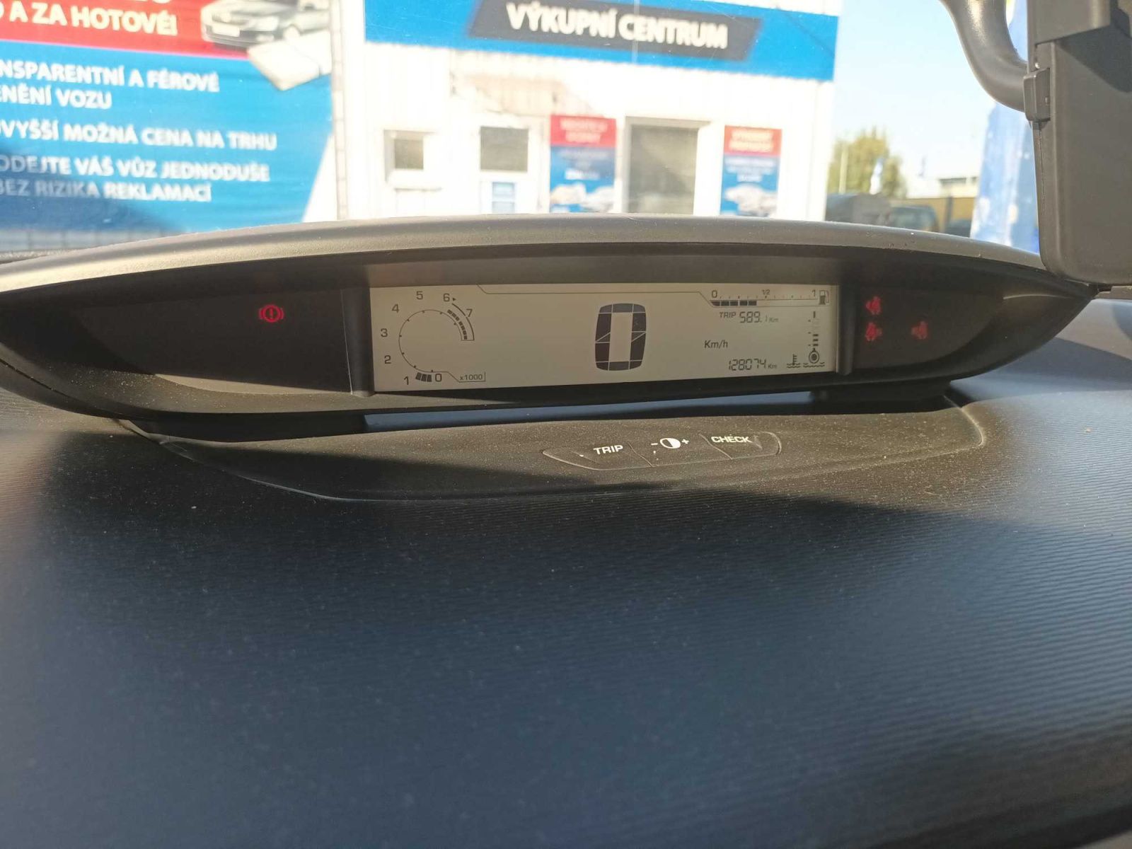 Citroën C4, 1.4 16V, po STK - fotka 3