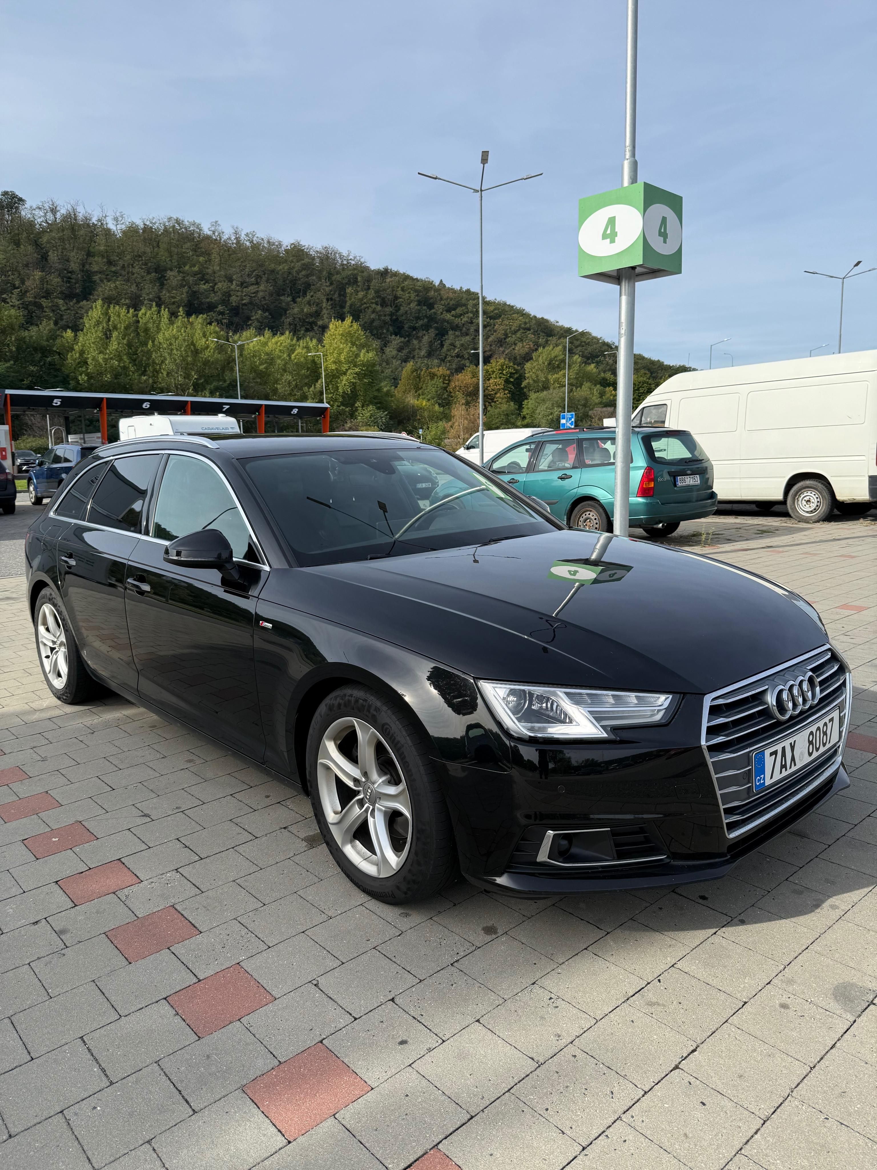Audi A4 Avant - fotka 4