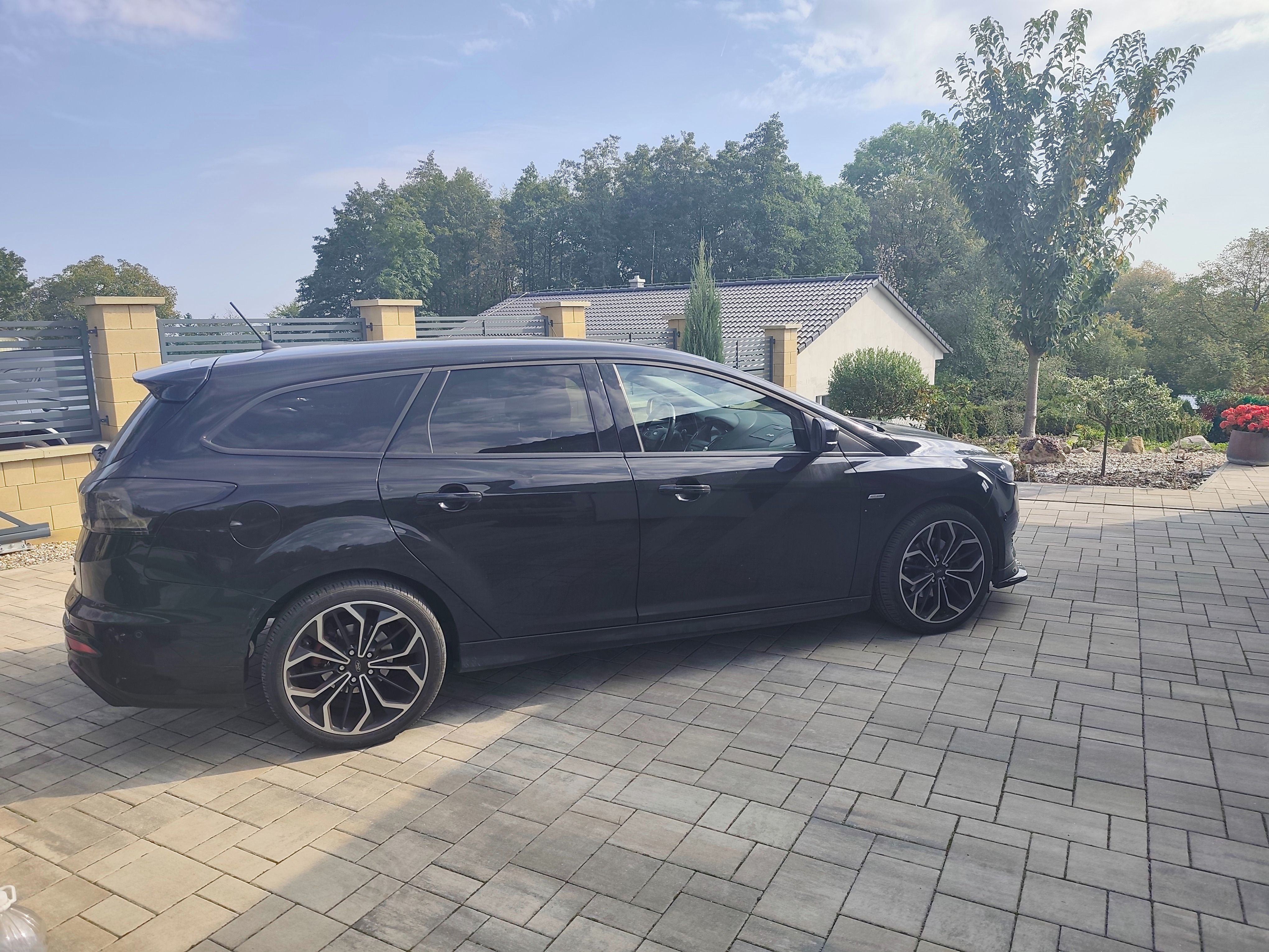 Ford Focus, 1,5 132 kW STLine - fotka 2