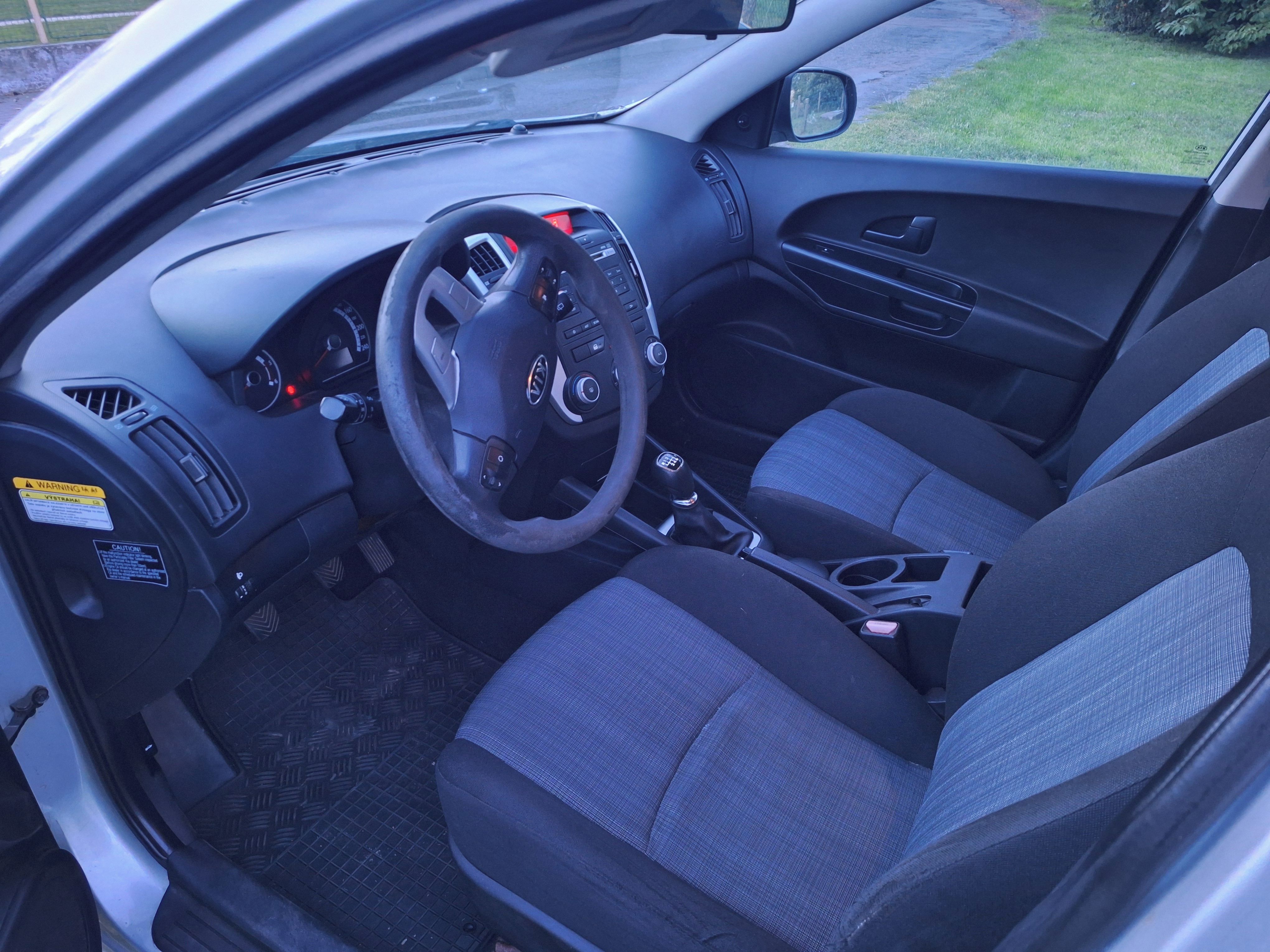 Kia Cee´d, nafta, spolehlivý - fotka 5