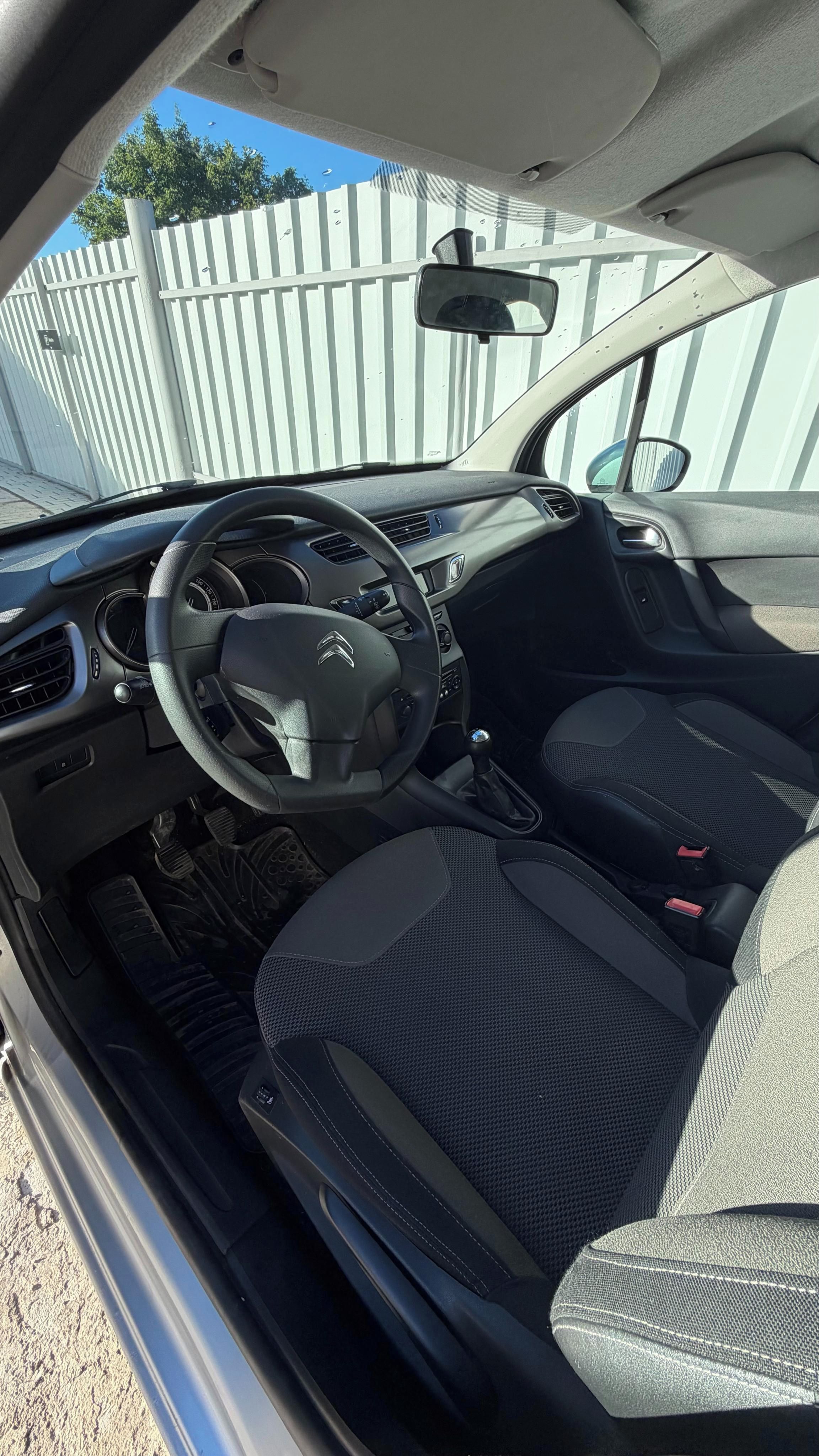 Citroën C3 - fotka 6