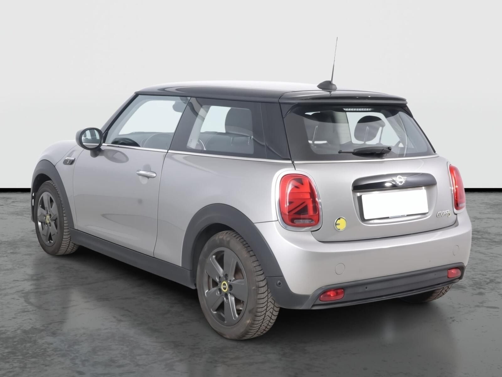 Mini, Cooper SE 32 kWh, SoH 100% - fotka 4