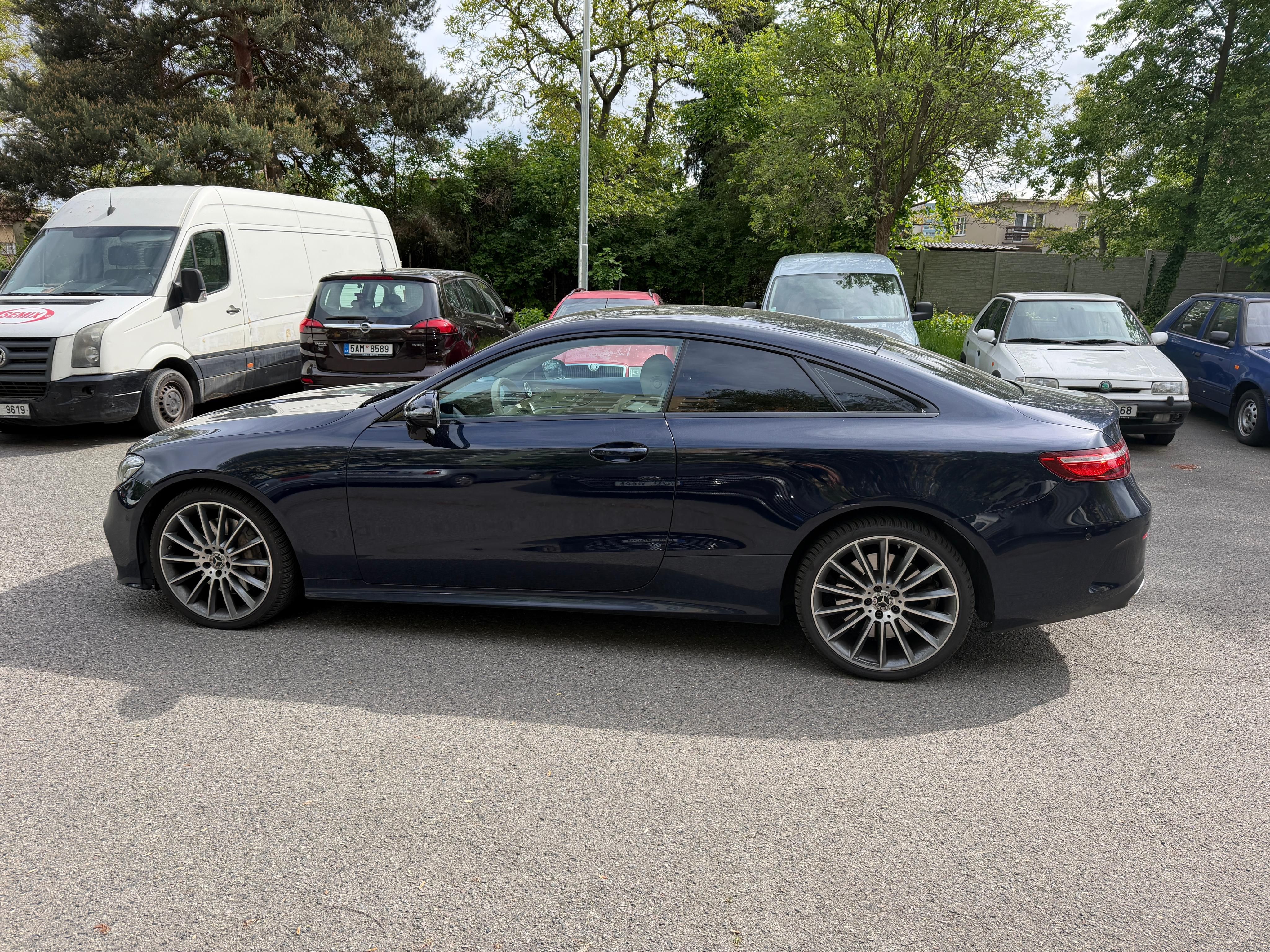 Mercedes-Benz Třídy E, Mercedes-Benz E 450 Coupé - fotka 6