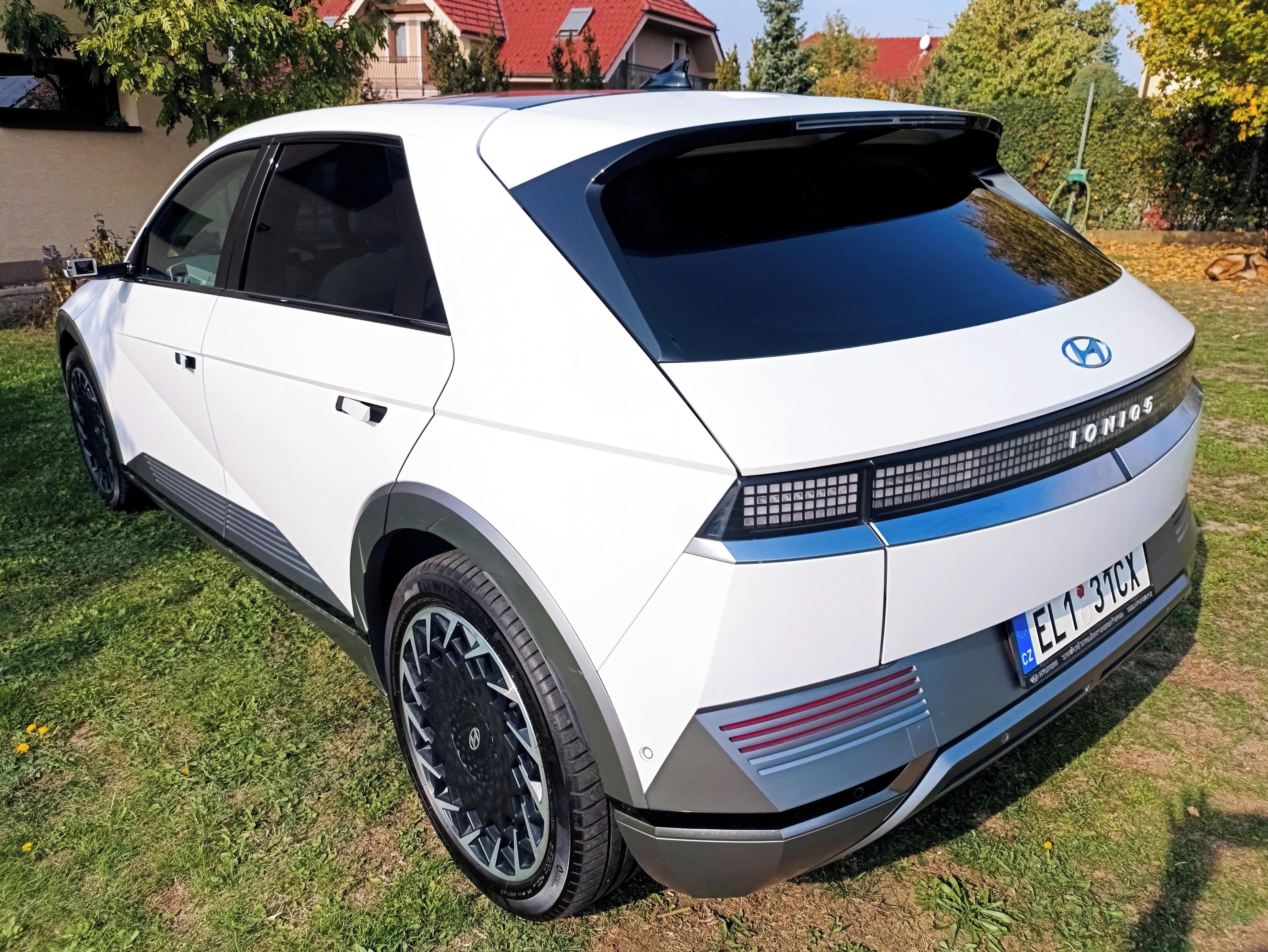 Hyundai Ioniq 5 - fotka 6