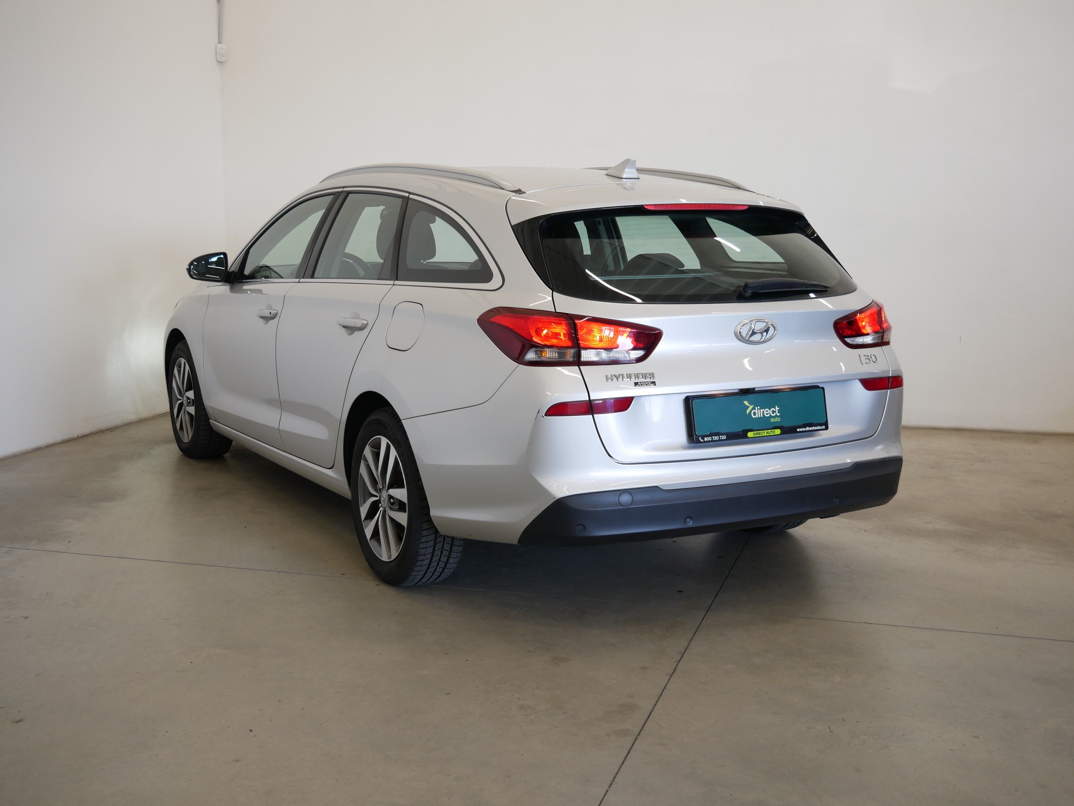 Hyundai i30, 1.6 CRDI, 81kW Style - fotka 4