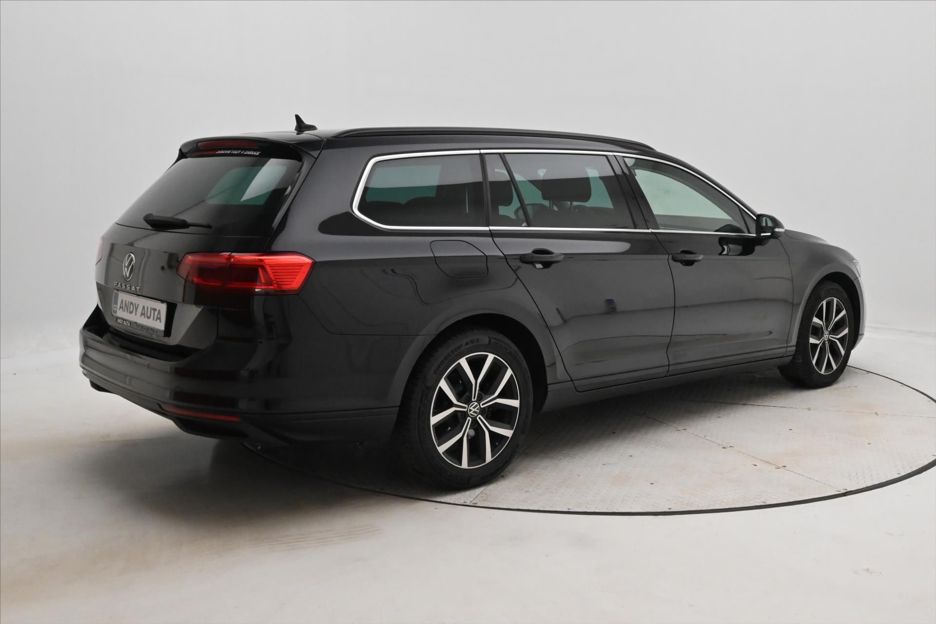 Volkswagen Passat Variant, 2,0 TDI 110kW DSG Business Zár - fotka 5