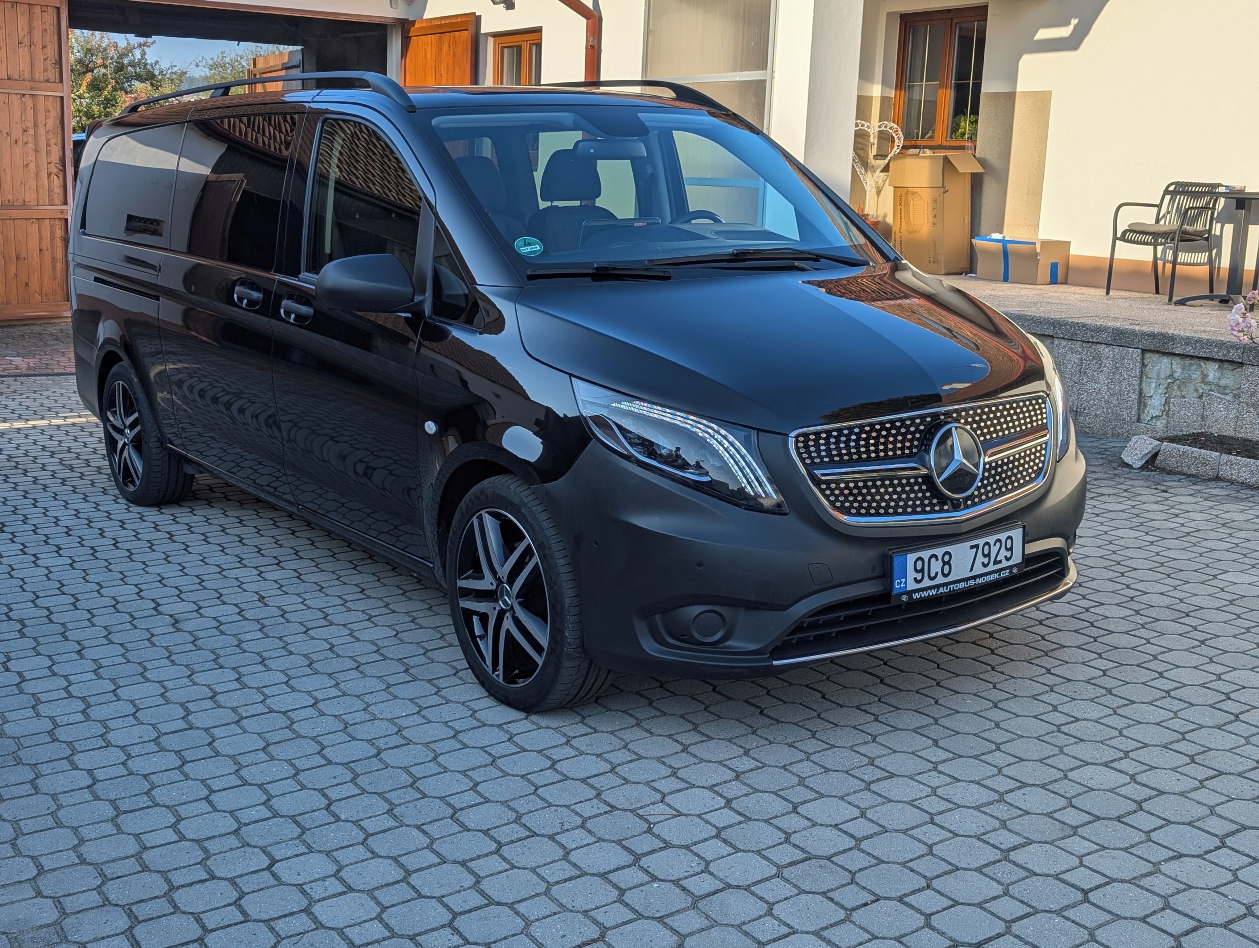 Mercedes-Benz Vito, Mercedes Benz Vito 2.2L 9 míst