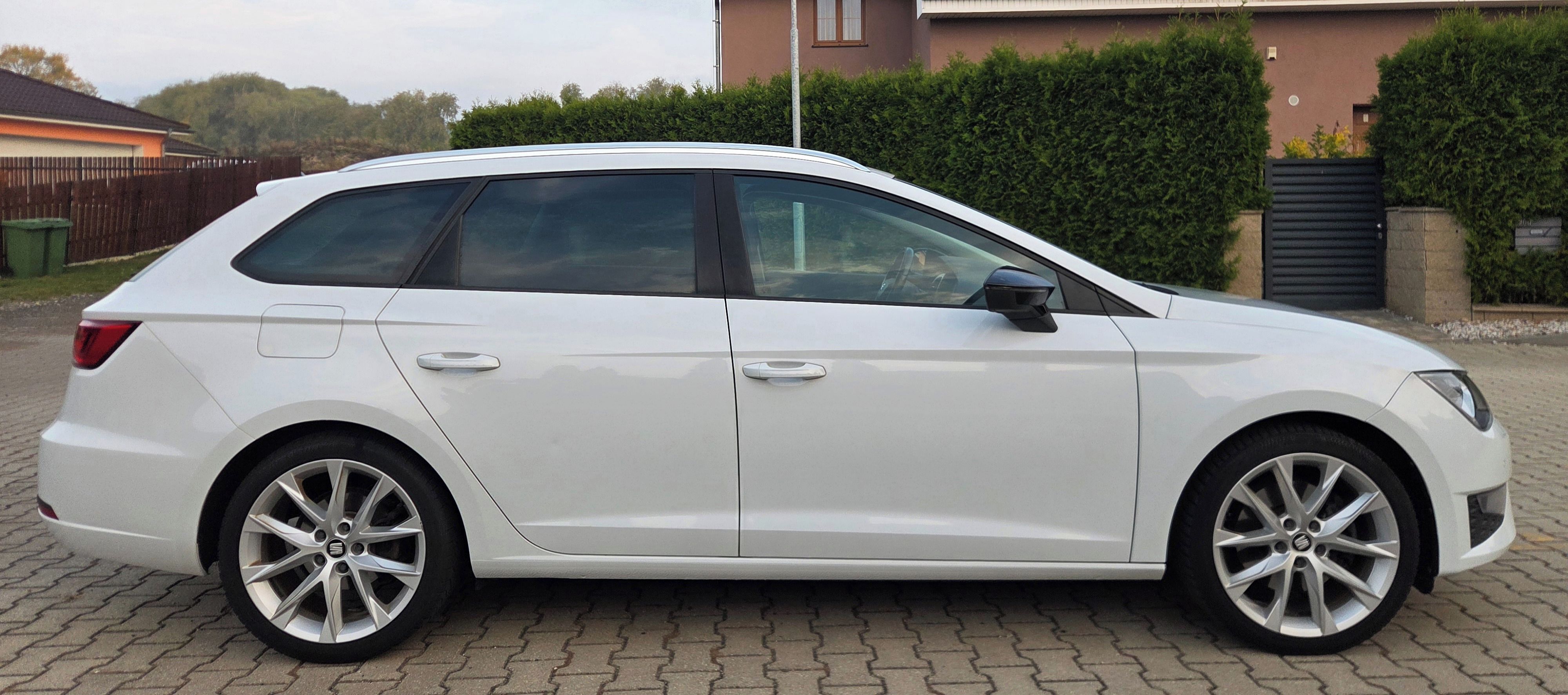 Seat Leon, 1.8 TSI ST FR - fotka 4