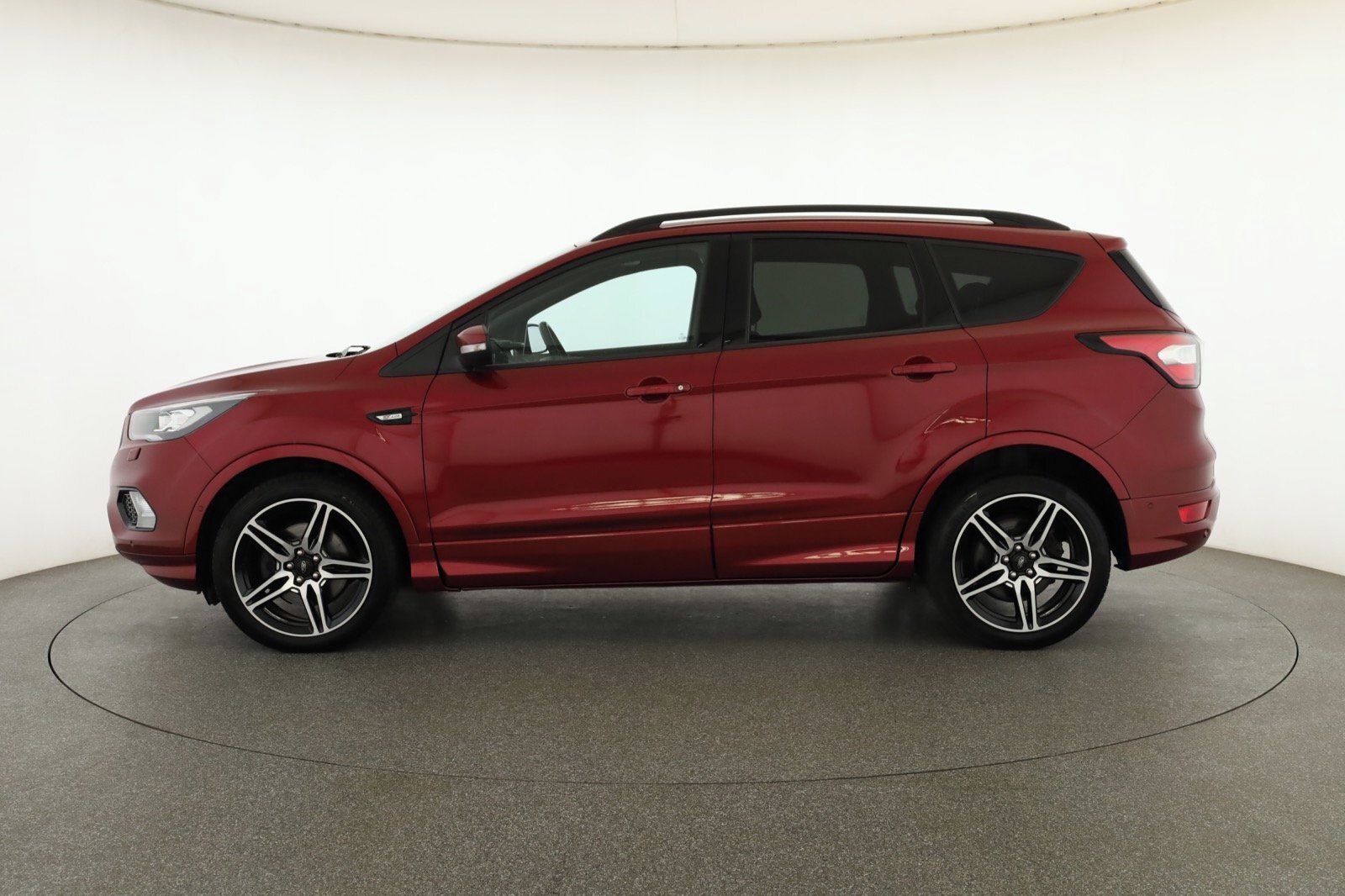Ford Kuga, 2.0 TDCi, ST-Line, 4X4 - fotka 3