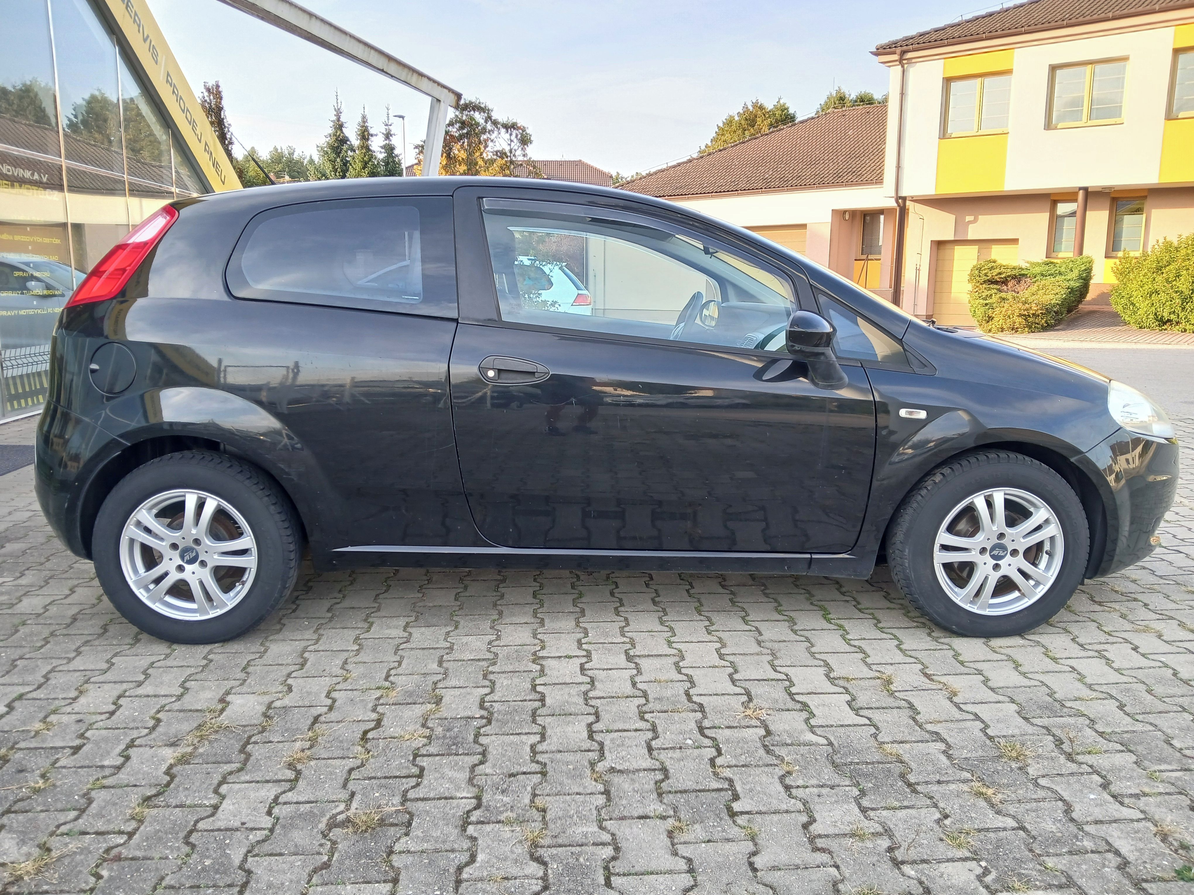 Fiat Grande Punto, 1.2i, 48kW,původ ČR, - fotka 6