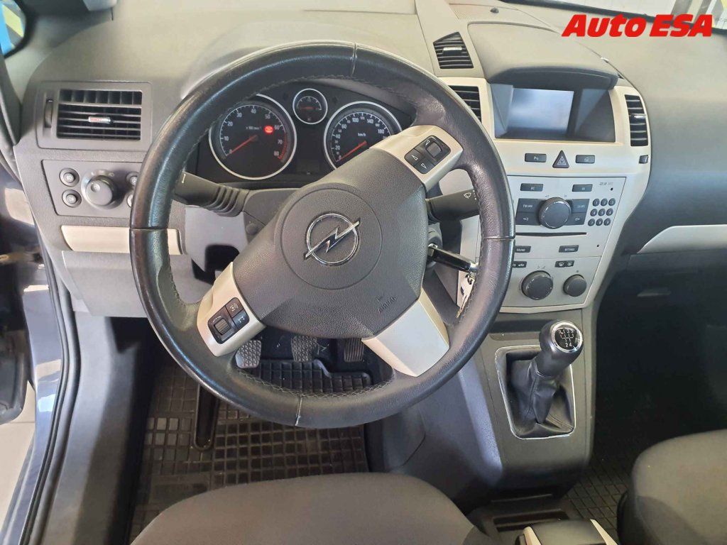 Opel Zafira, 1.8i,ČR - fotka 3