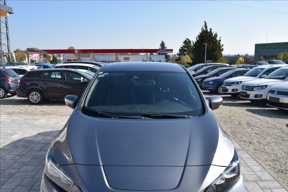 Nissan LEAF, 110KW TEKNA JEDEN MAJITEL - fotka 3