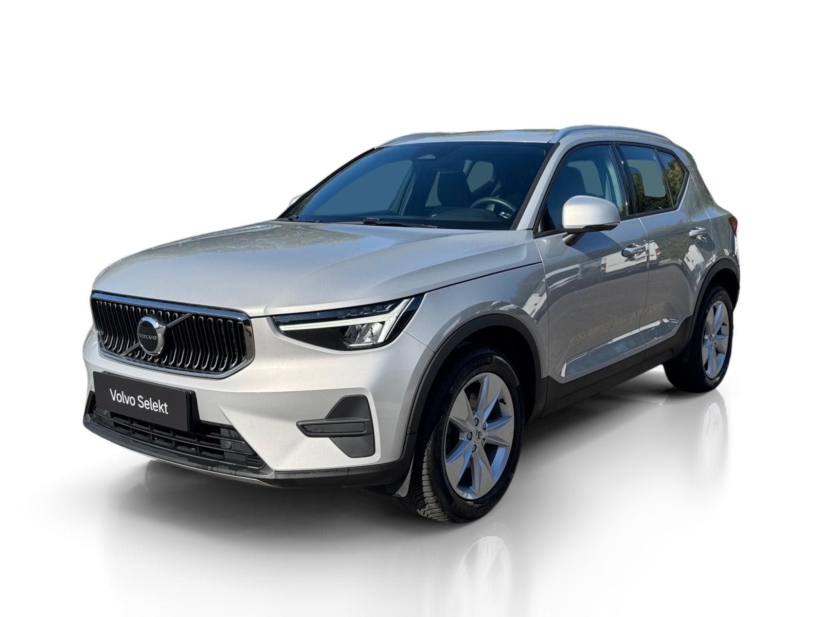 Volvo XC40, B3 FWD // 1. maj // ČR + kola