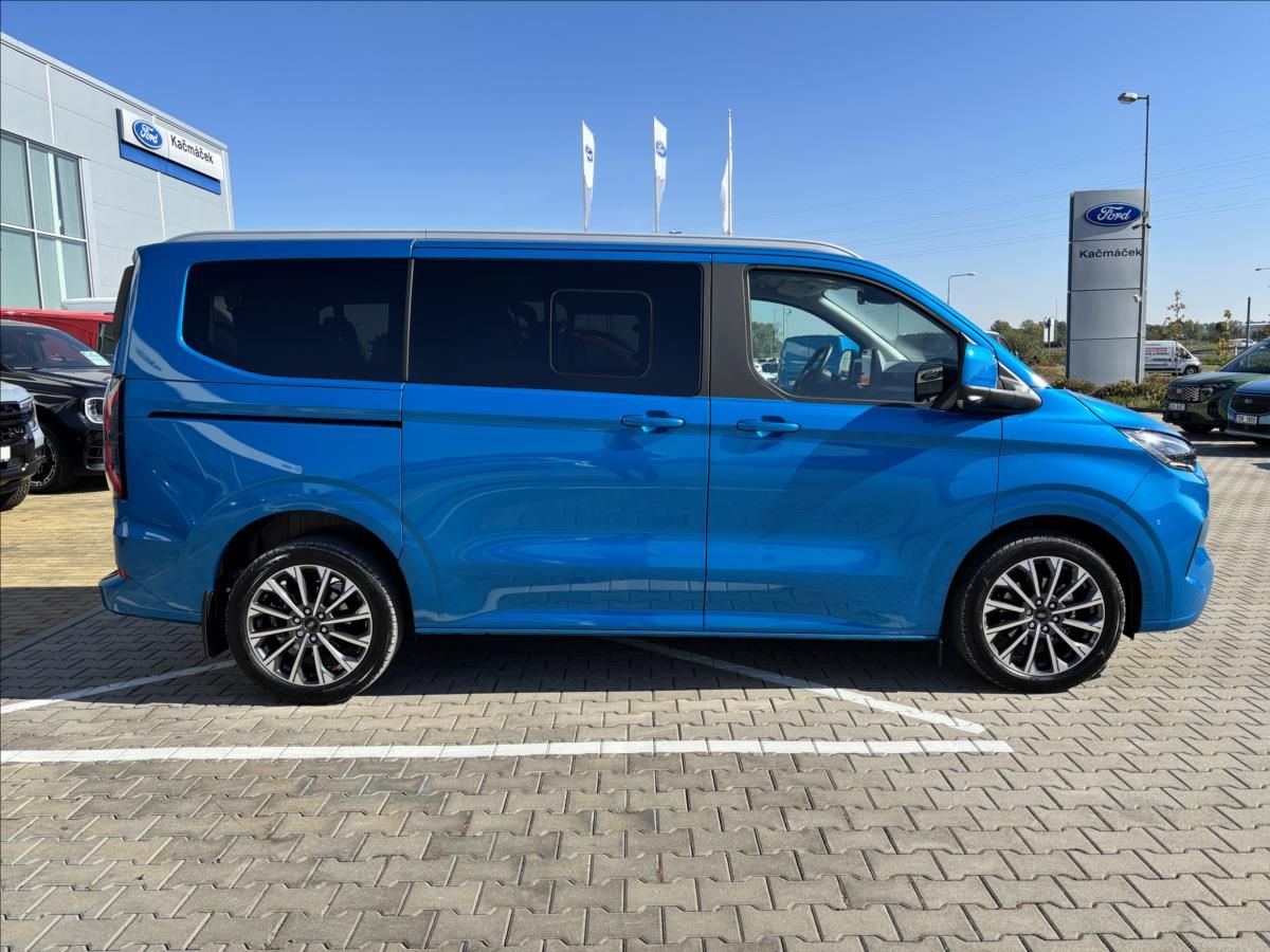 Ford Tourneo Custom, 2,0 125kW Titanium X AWD L1 - fotka 6