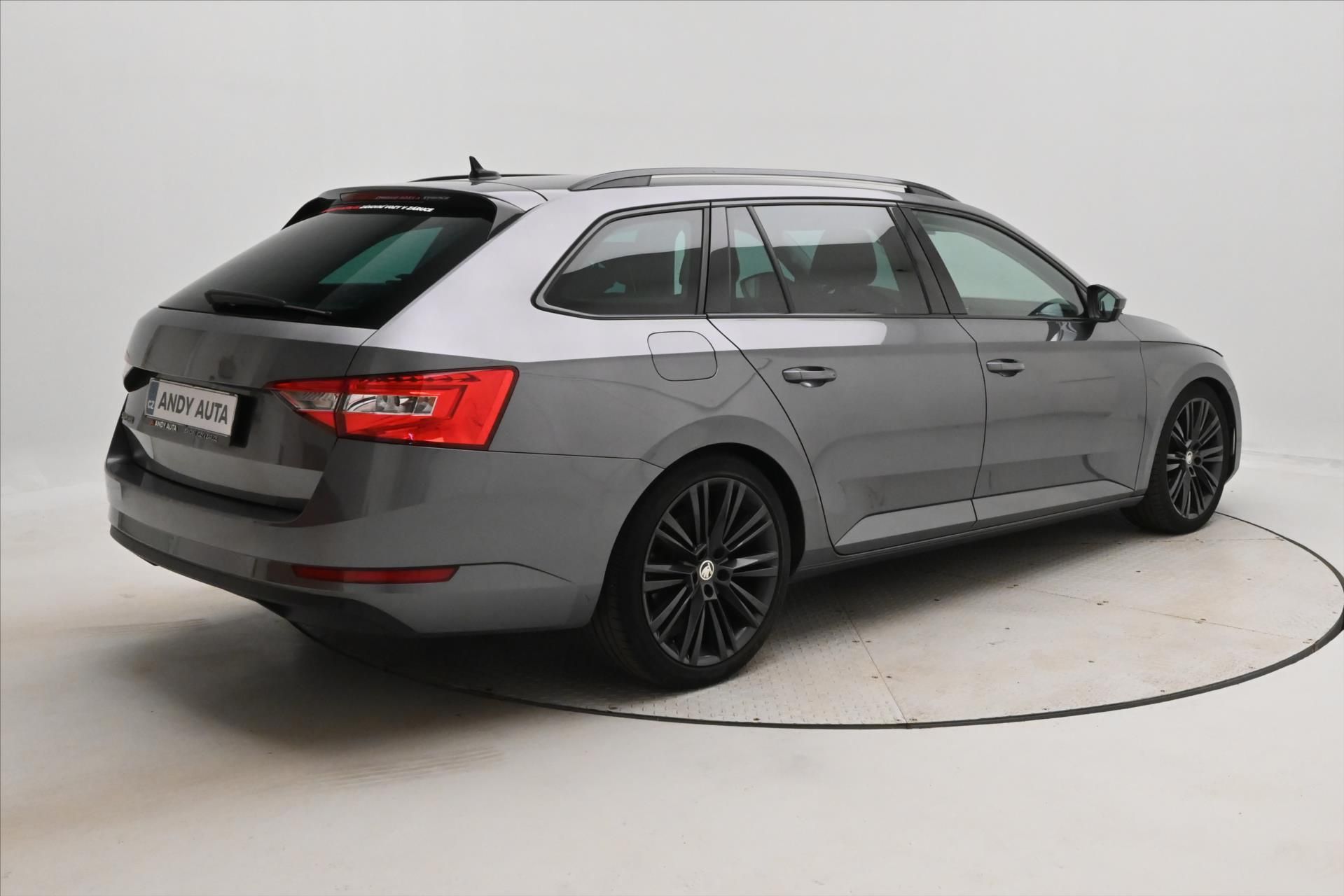 Škoda Superb, 2,0 TDI 110kW DSG Style Záruka - fotka 5