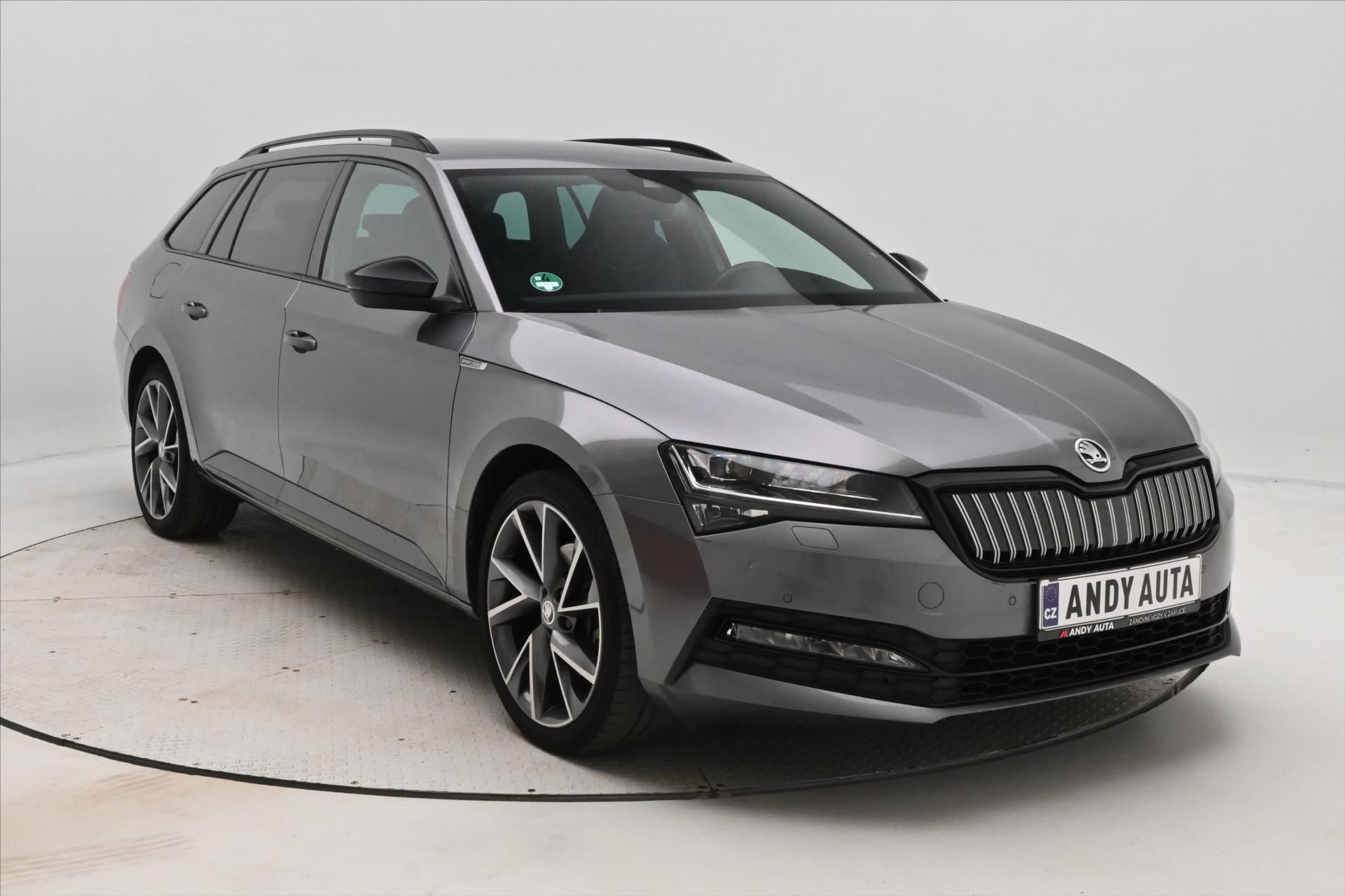 Škoda Superb, 1,4 iV TSI 115kW DSG Sportline - fotka 3