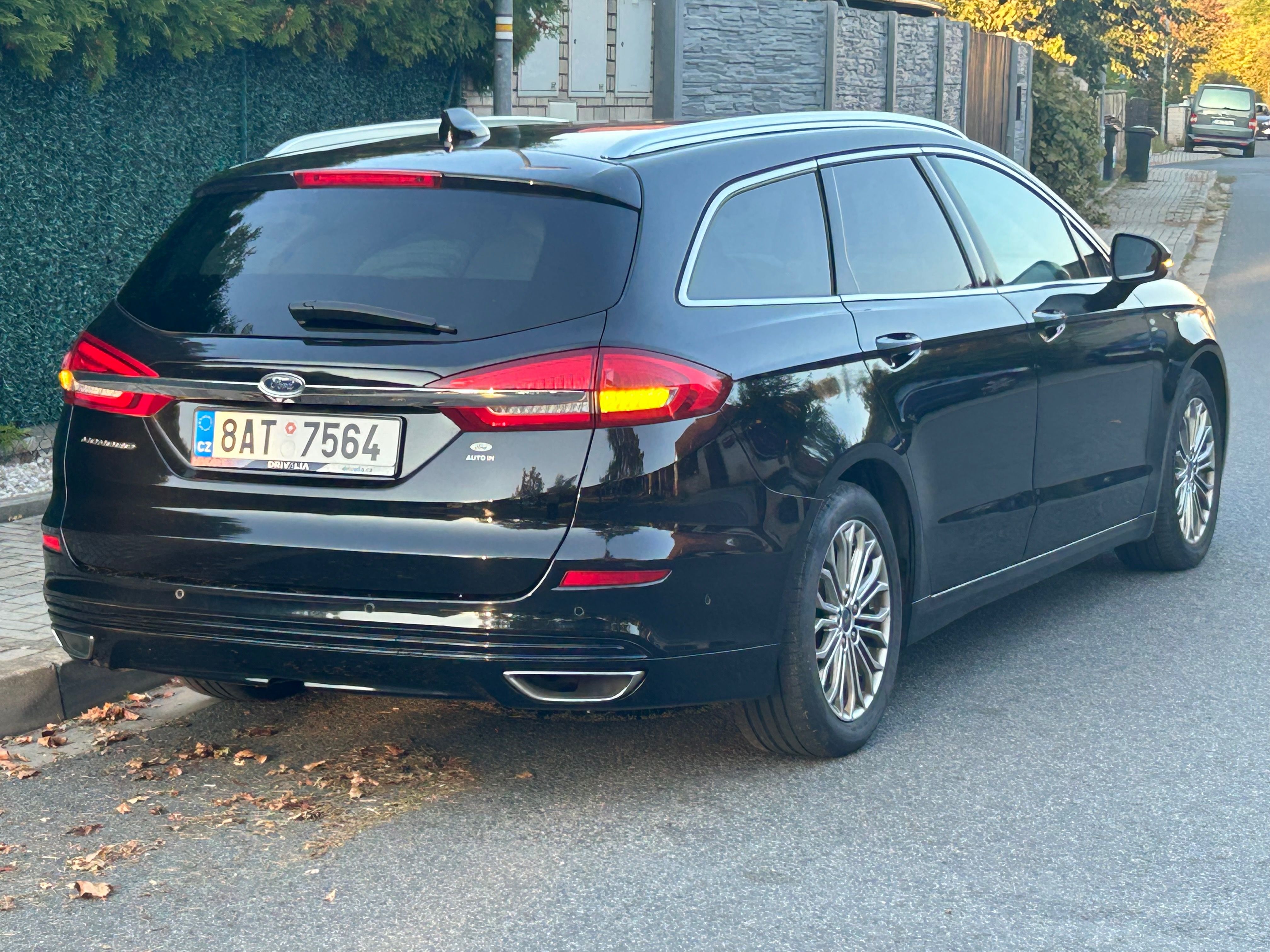 Ford Mondeo, 2.0d aut/8st TITANIUM ČR 1maj - fotka 5