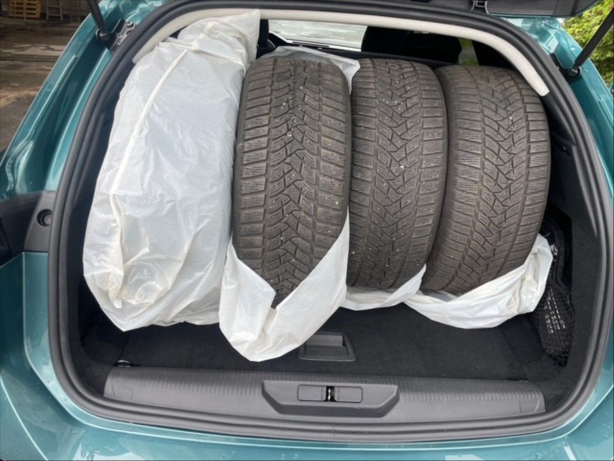 Peugeot 308, 1,2 PT 130 Allure - fotka 6