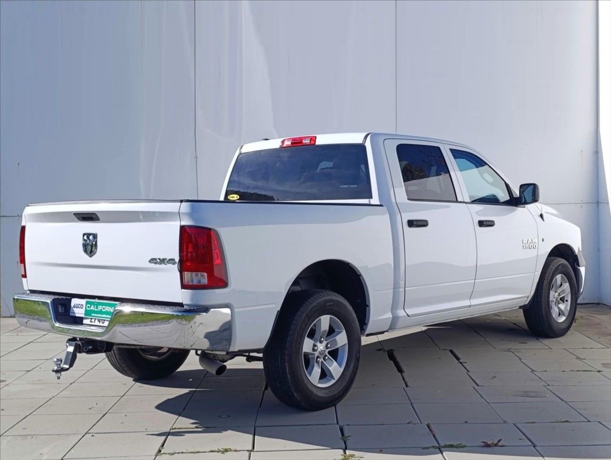 Dodge Ram 1500, 3,6 i 4x4 Automat 6míst Tažné - fotka 6