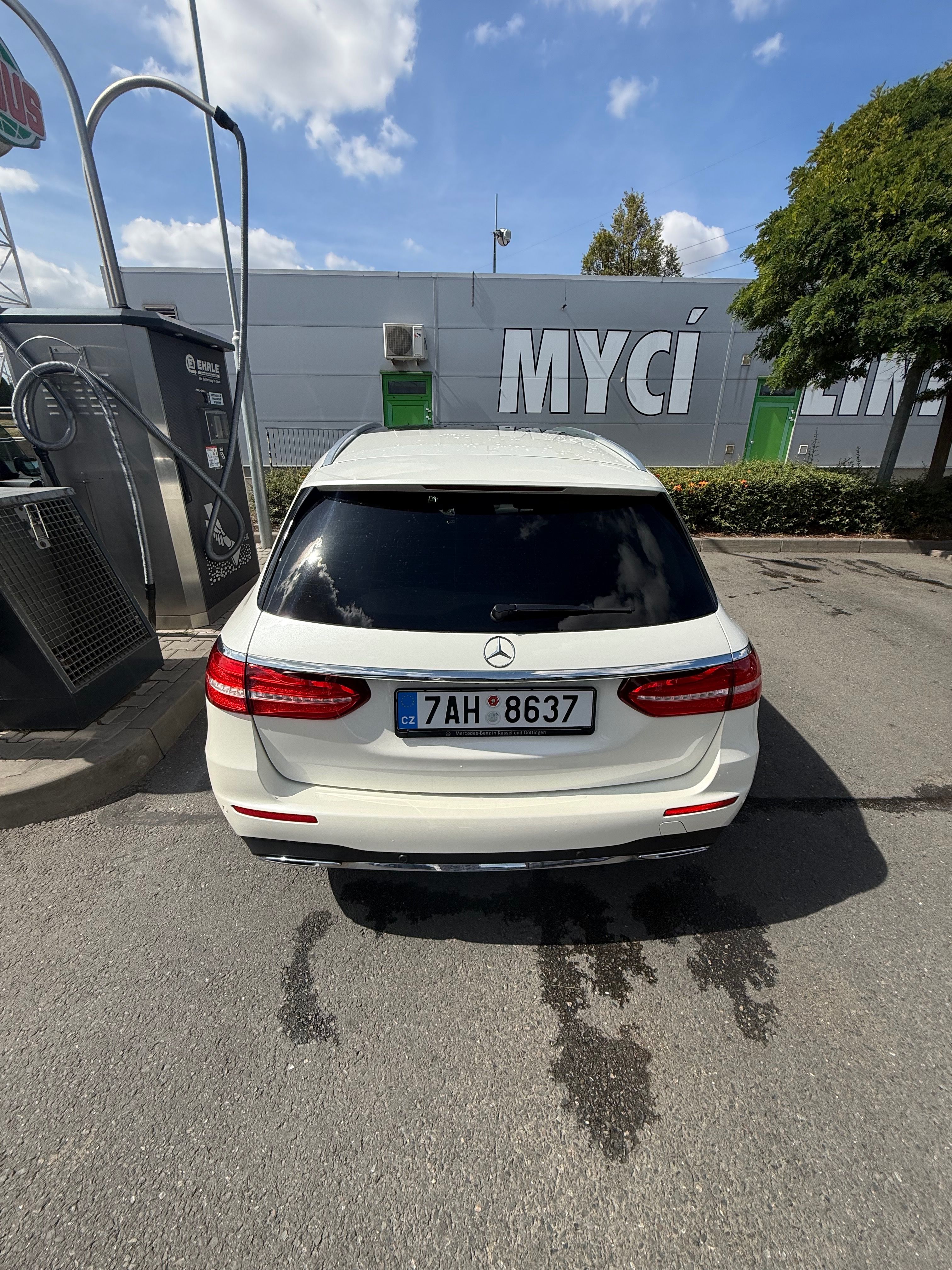 Mercedes-Benz Třídy E, Mercedes Benz, 220d, 4MATIC - fotka 6