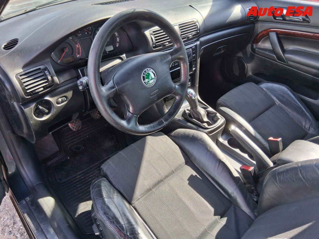 Škoda Superb, 1.9 TDi,ČR - fotka 3
