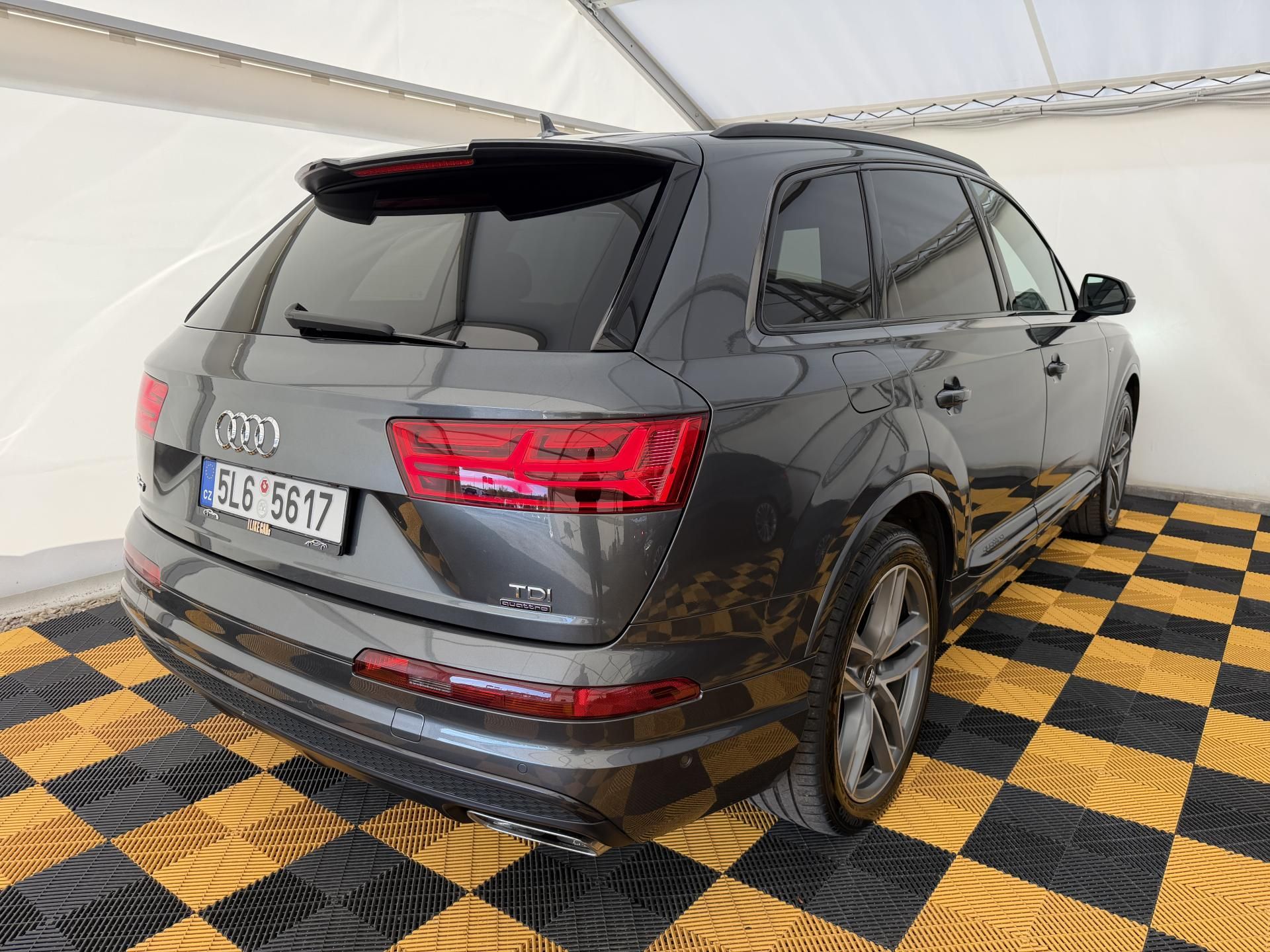 Audi Q7, 3.0Tdi*200kw*CZ*DPH*S-Line* - fotka 5