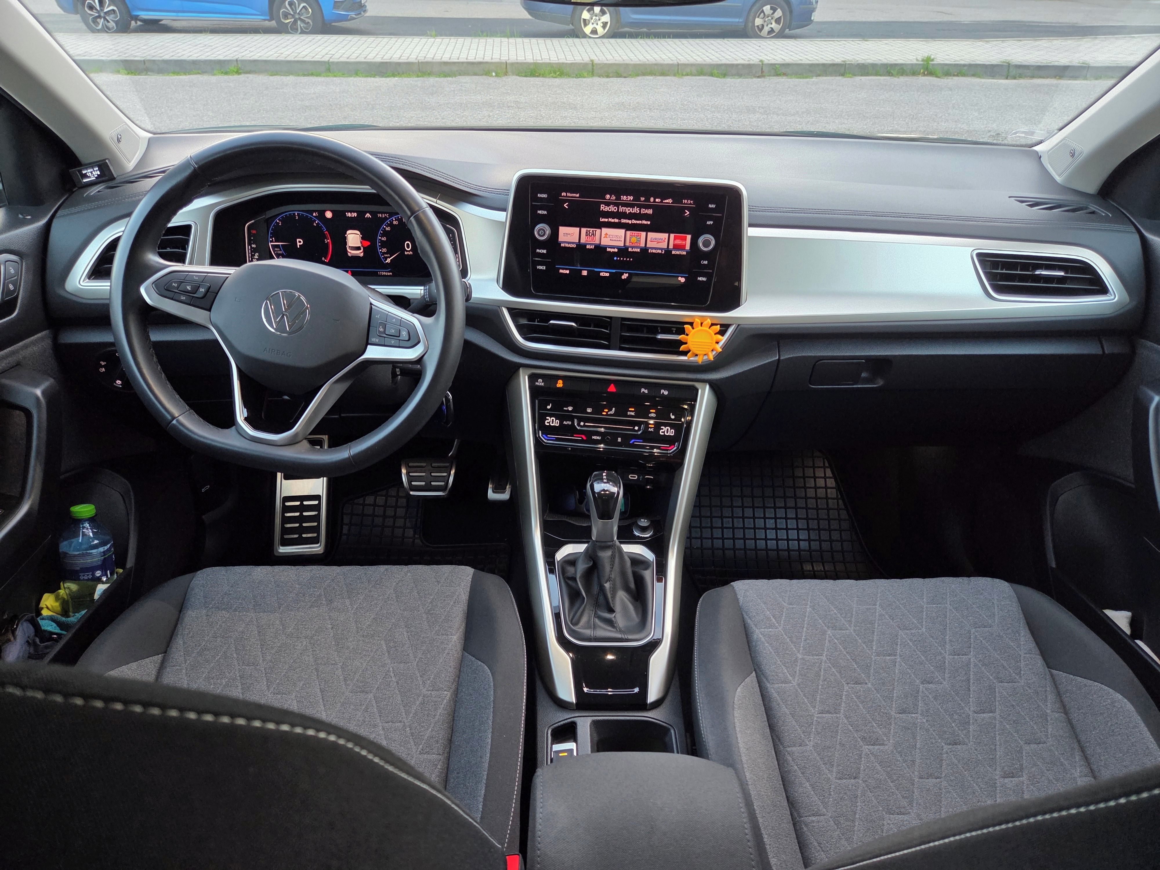 Volkswagen T-Roc, 2.0 TDI, 110 kW, DSG, Webasto - fotka 5