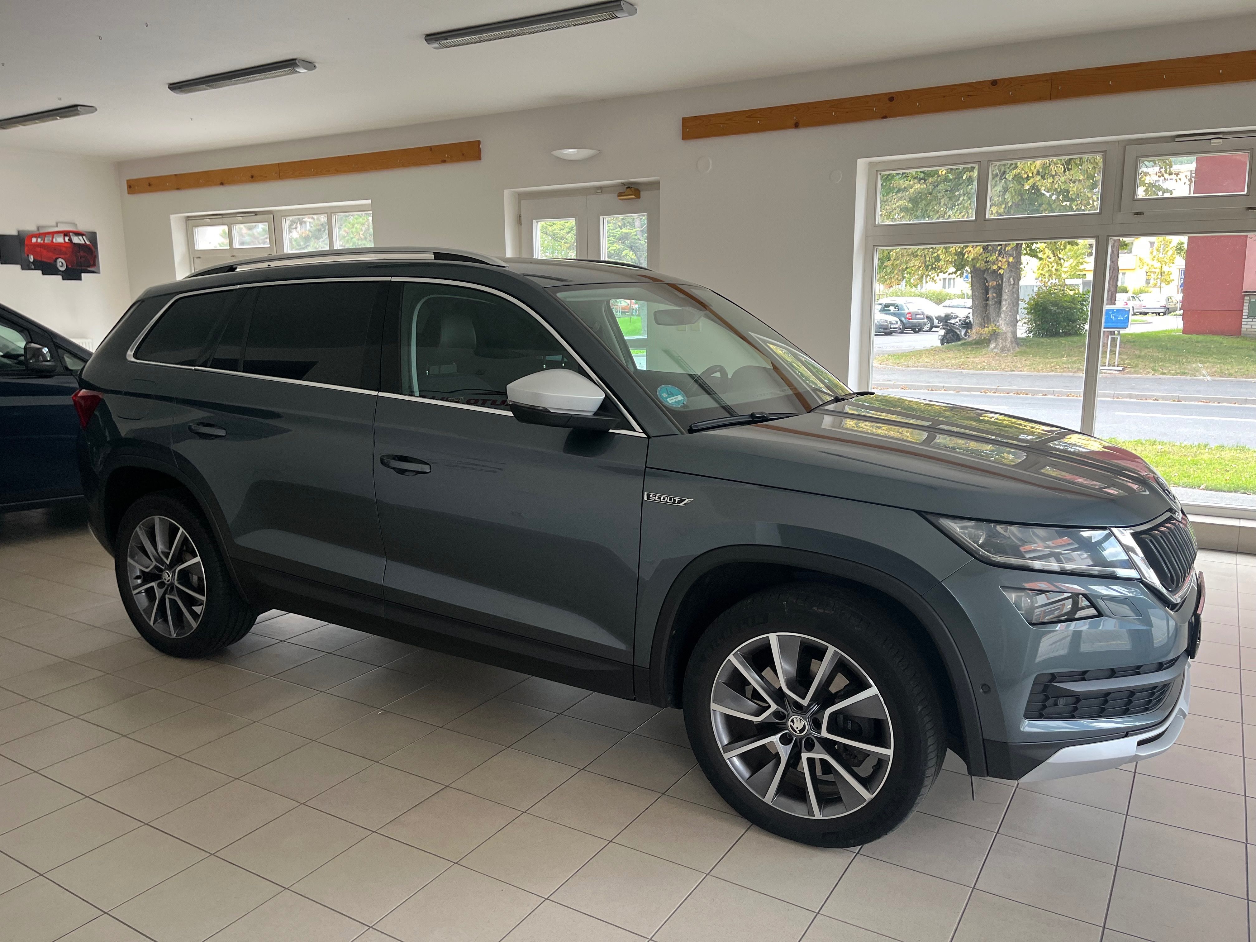 Škoda Kodiaq, Scout  2,0Tdi 140kw DSG 4x4 - fotka 4