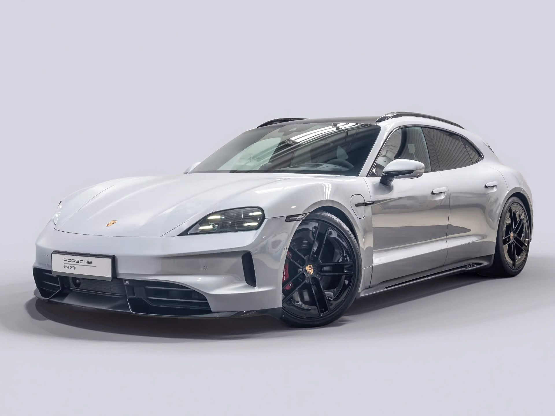 Porsche Taycan, GTS Sport Turismo HuD Inno Ven
