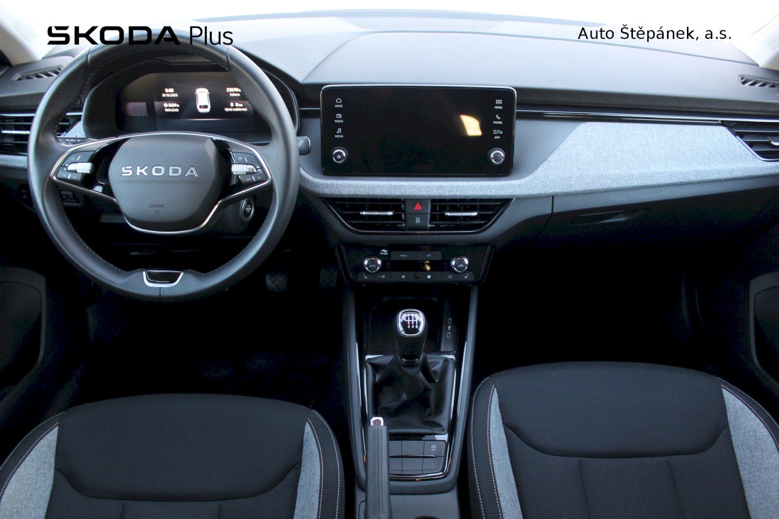 Škoda Scala, Selection 1.0 TSI 85kw - fotka 5