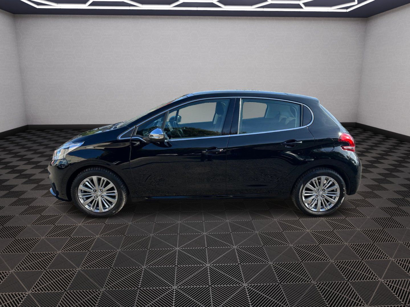 Peugeot 208, 1,2Turbo 81kw Style - fotka 4
