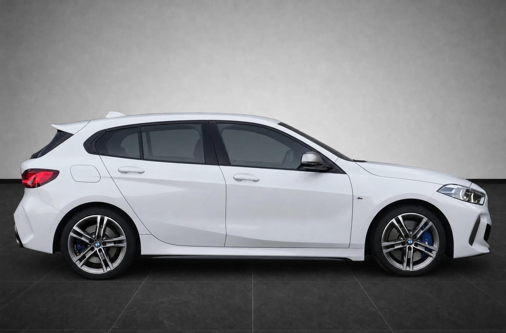 BMW Řada 1, M135i xDrive, Harman, Komfort - fotka 6