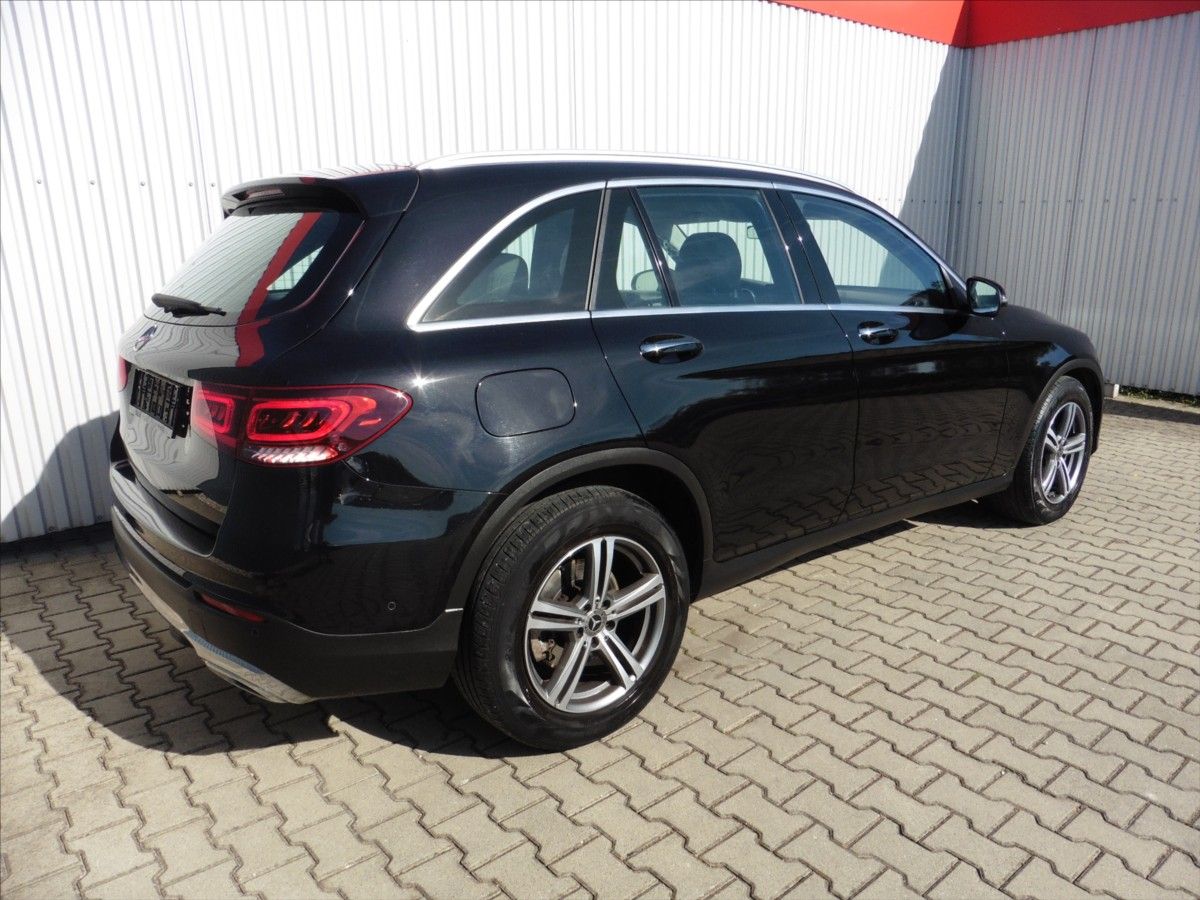 Mercedes-Benz GLC, 220d 4Matic - fotka 4
