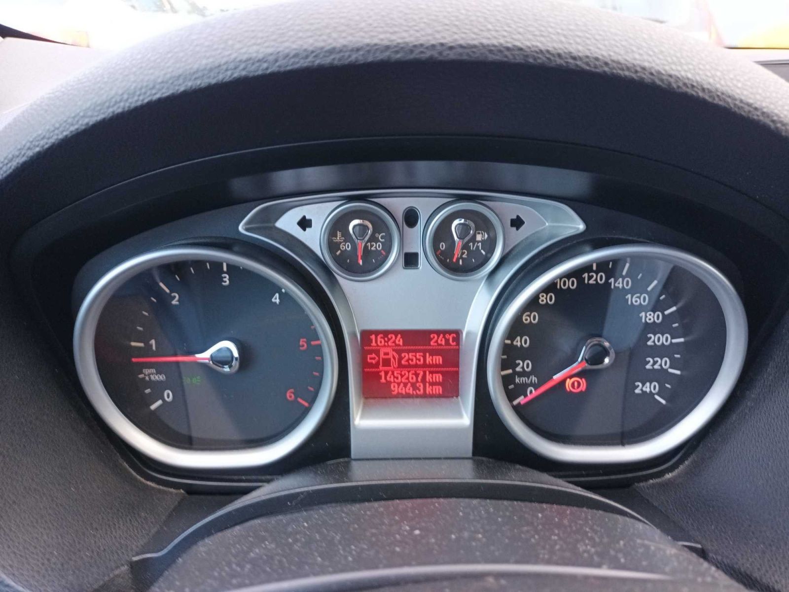 Ford Kuga, 2.0 TDCi, 4X4, Kožené sedačky - fotka 3