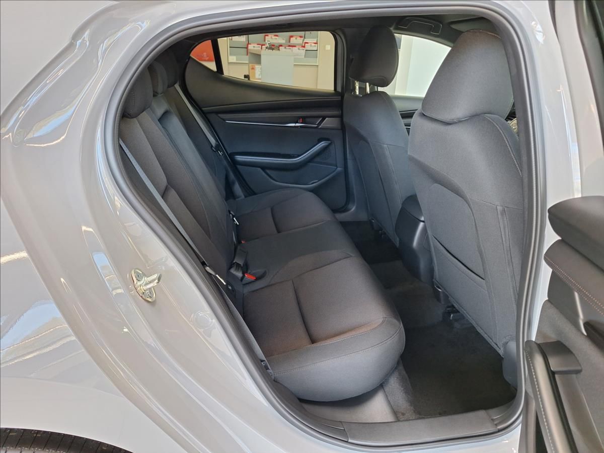 Mazda 3, 2.5 G 140k 6AT FWD Exclusive-L - fotka 5