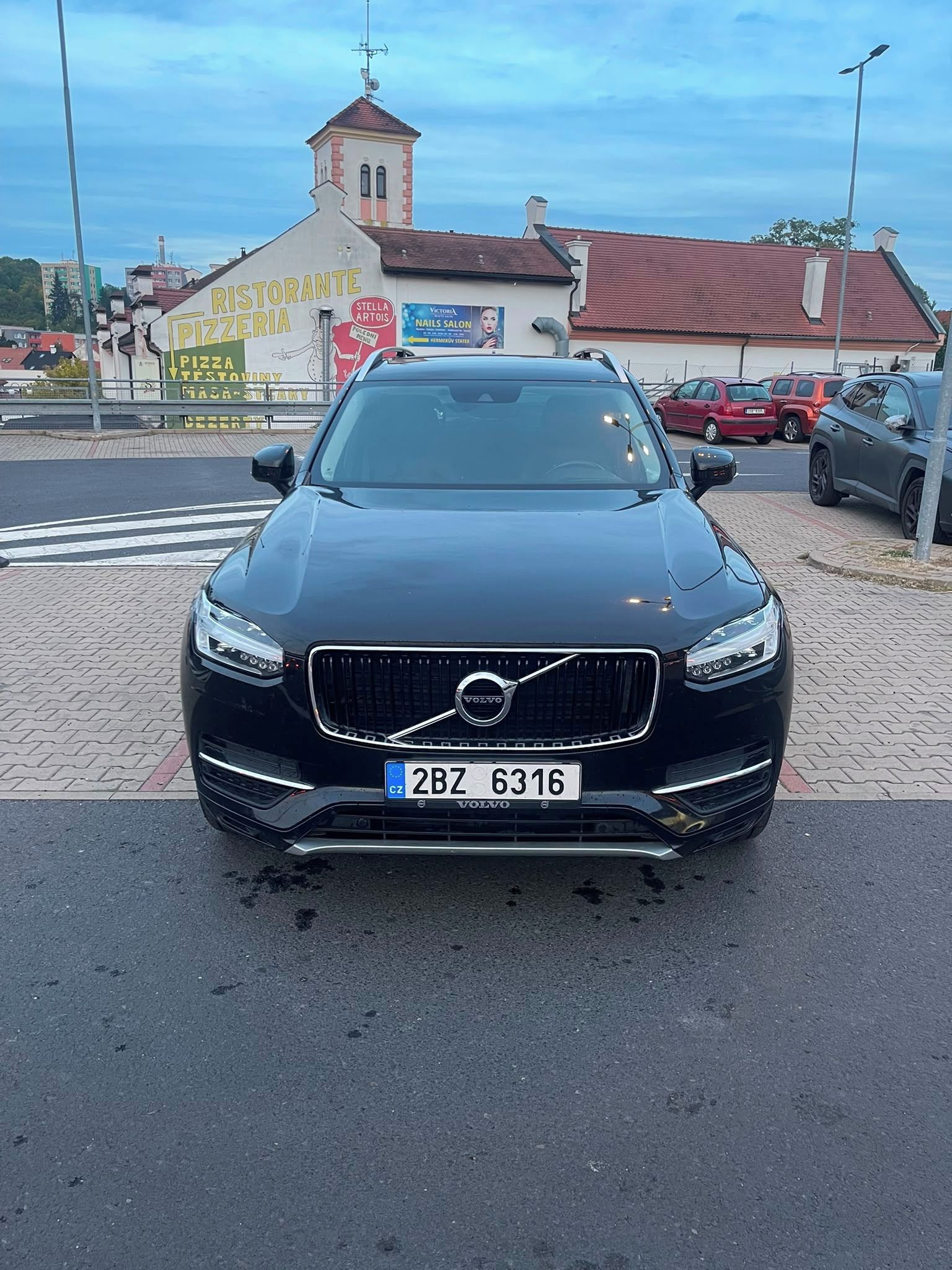Volvo XC90, D5 AWD 173 kW - Servisováno - fotka 2