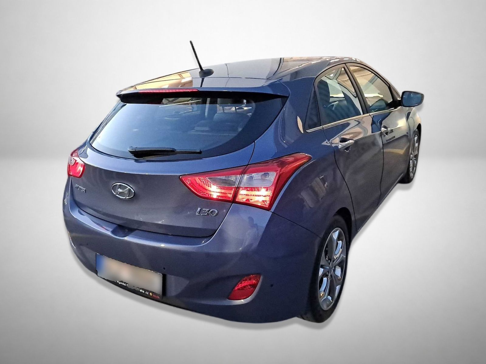 Hyundai i30, 1.6 CRDi, Serv.kniha, Navi - fotka 2