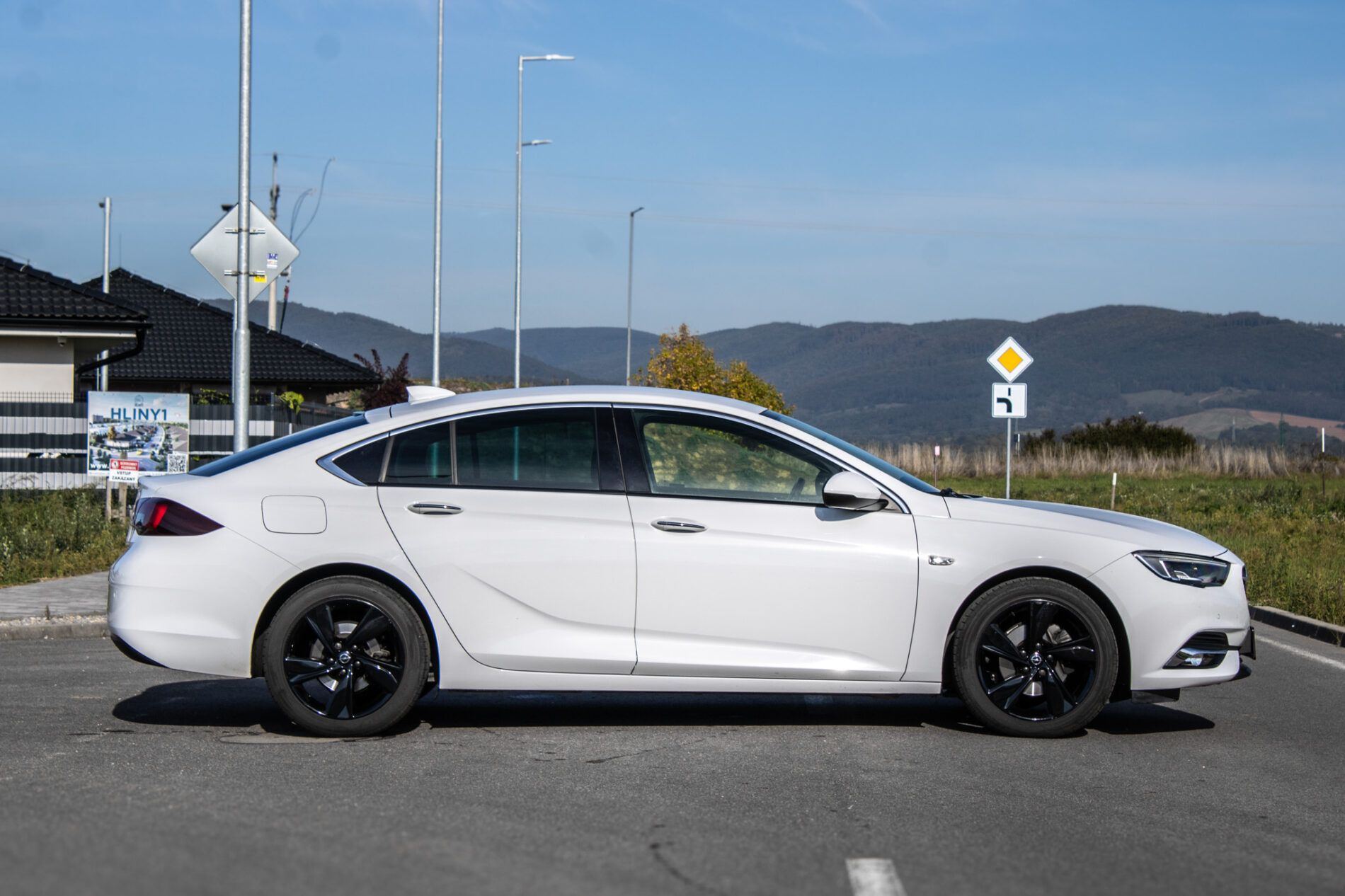 Opel Insignia - fotka 4
