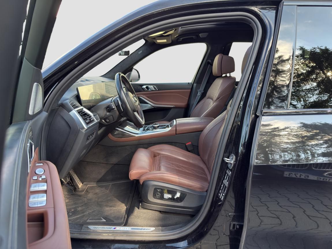 BMW X7, M60i xDrive - fotka 2