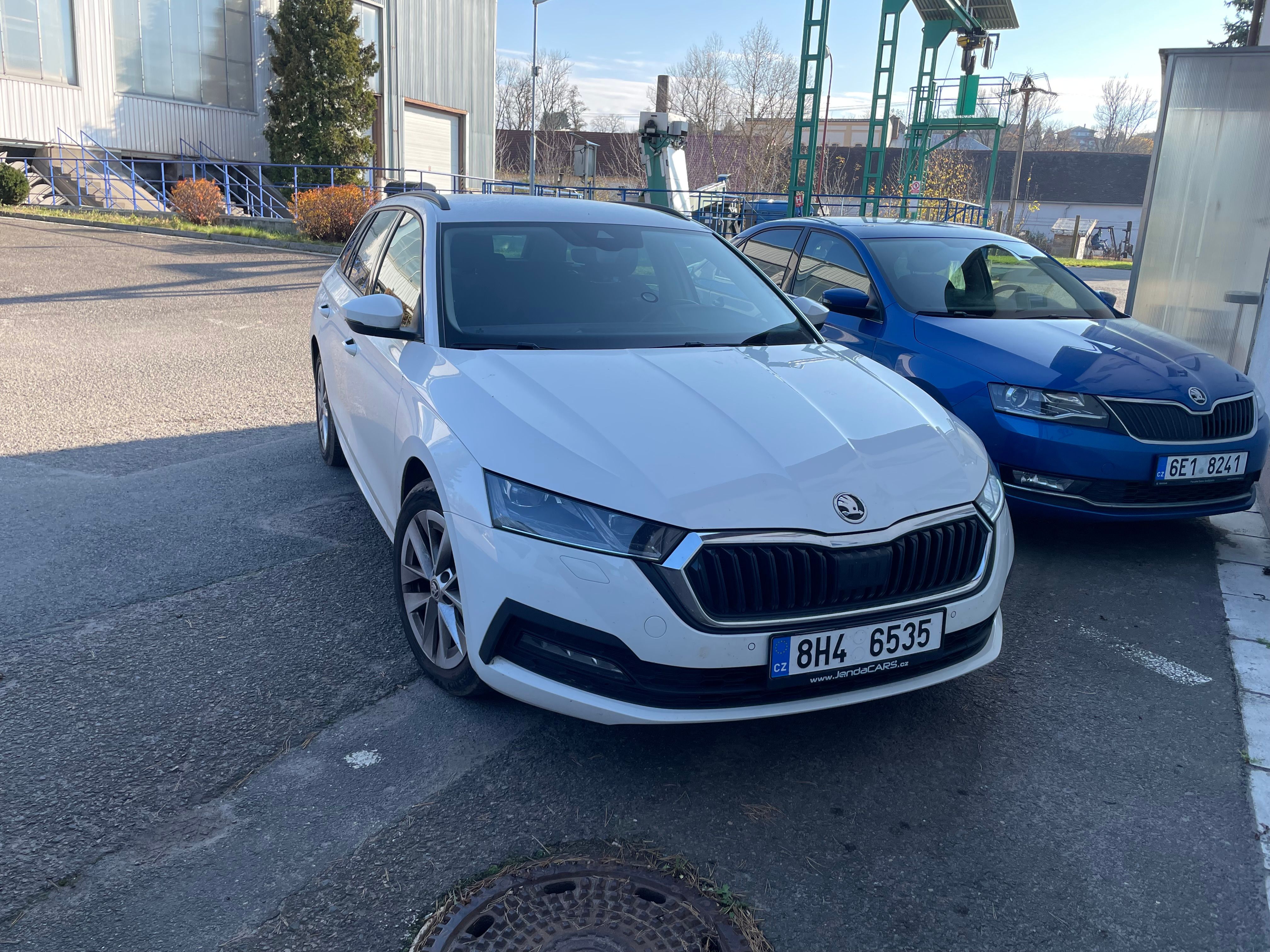 Škoda Octavia - fotka 2