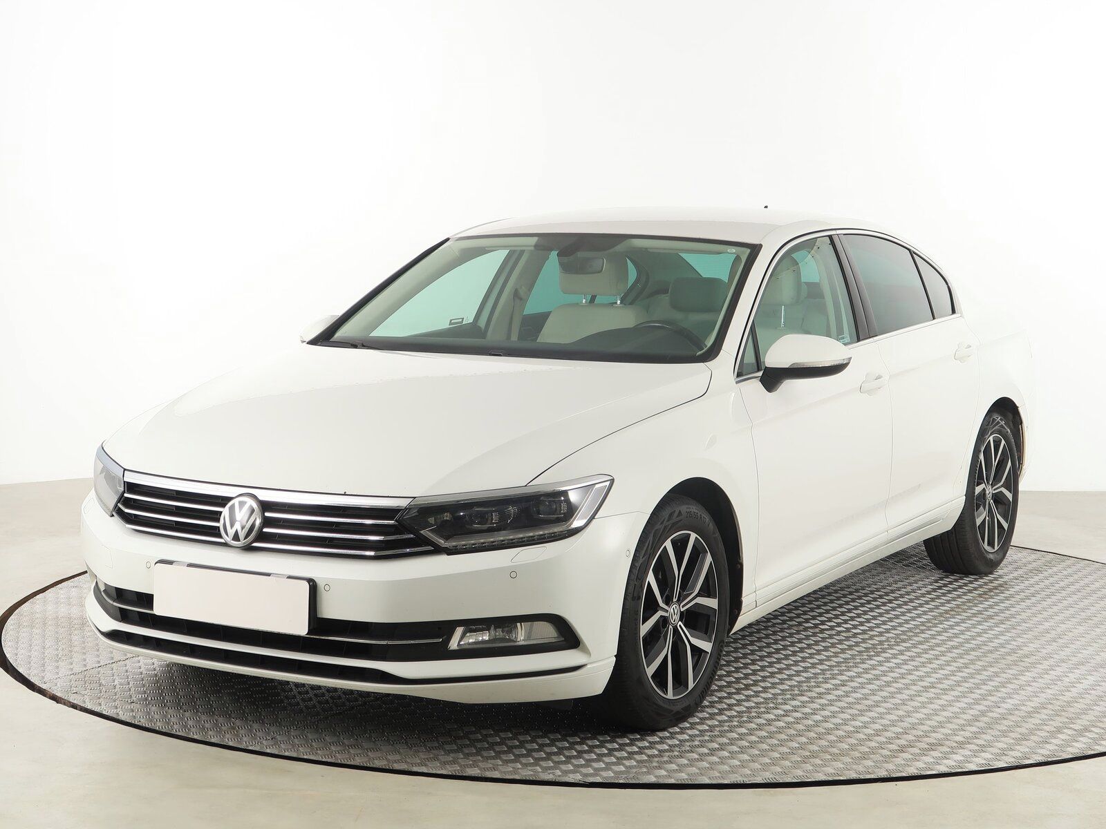 Volkswagen Passat, 1.4 TSI - fotka 2