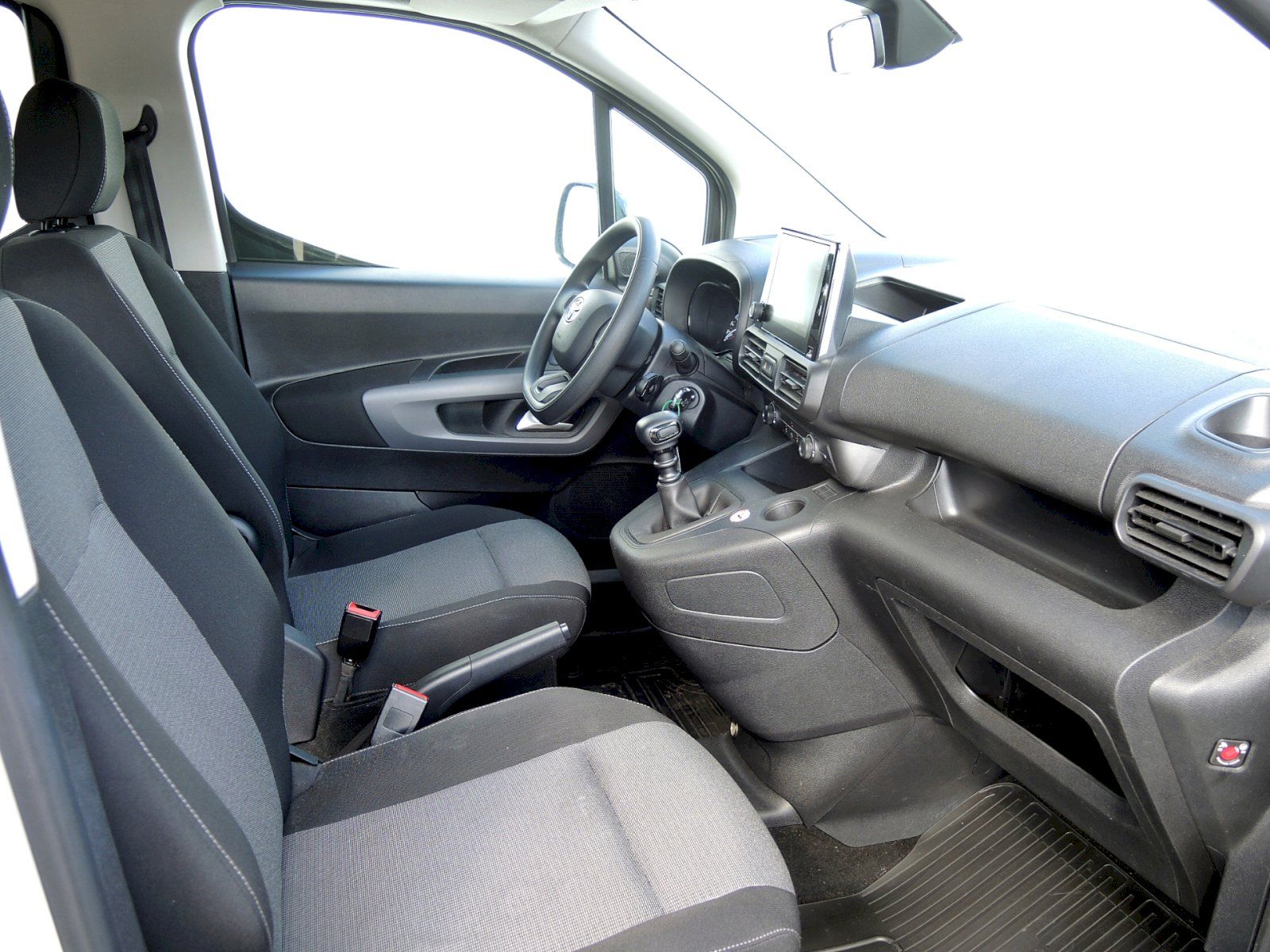 Toyota Proace City Verso, Business Shuttle 1,5 D-4D Long - fotka 6