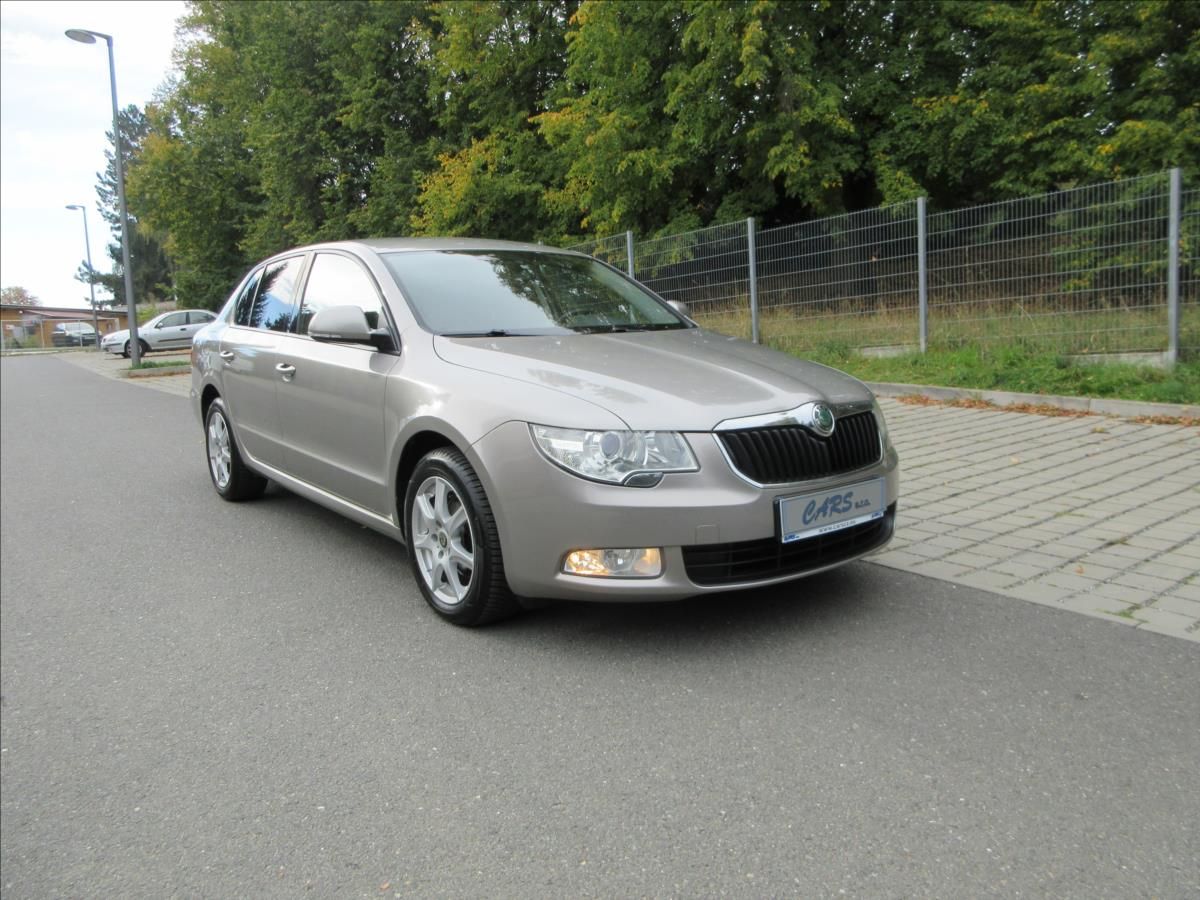 Škoda Superb, 1,6 TDi, Nové ČR, 160 tis. Km! - fotka 4