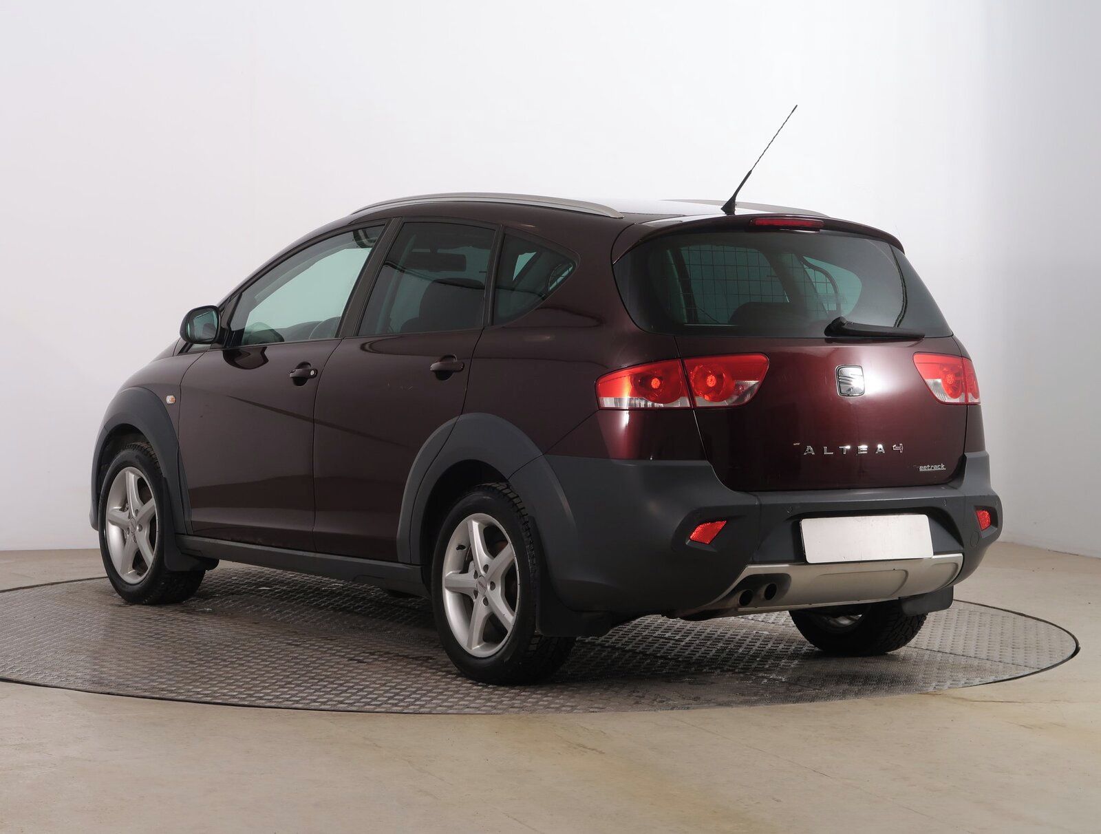 Seat Altea, 2.0 TDI, 4X4, Serv.kniha - fotka 4